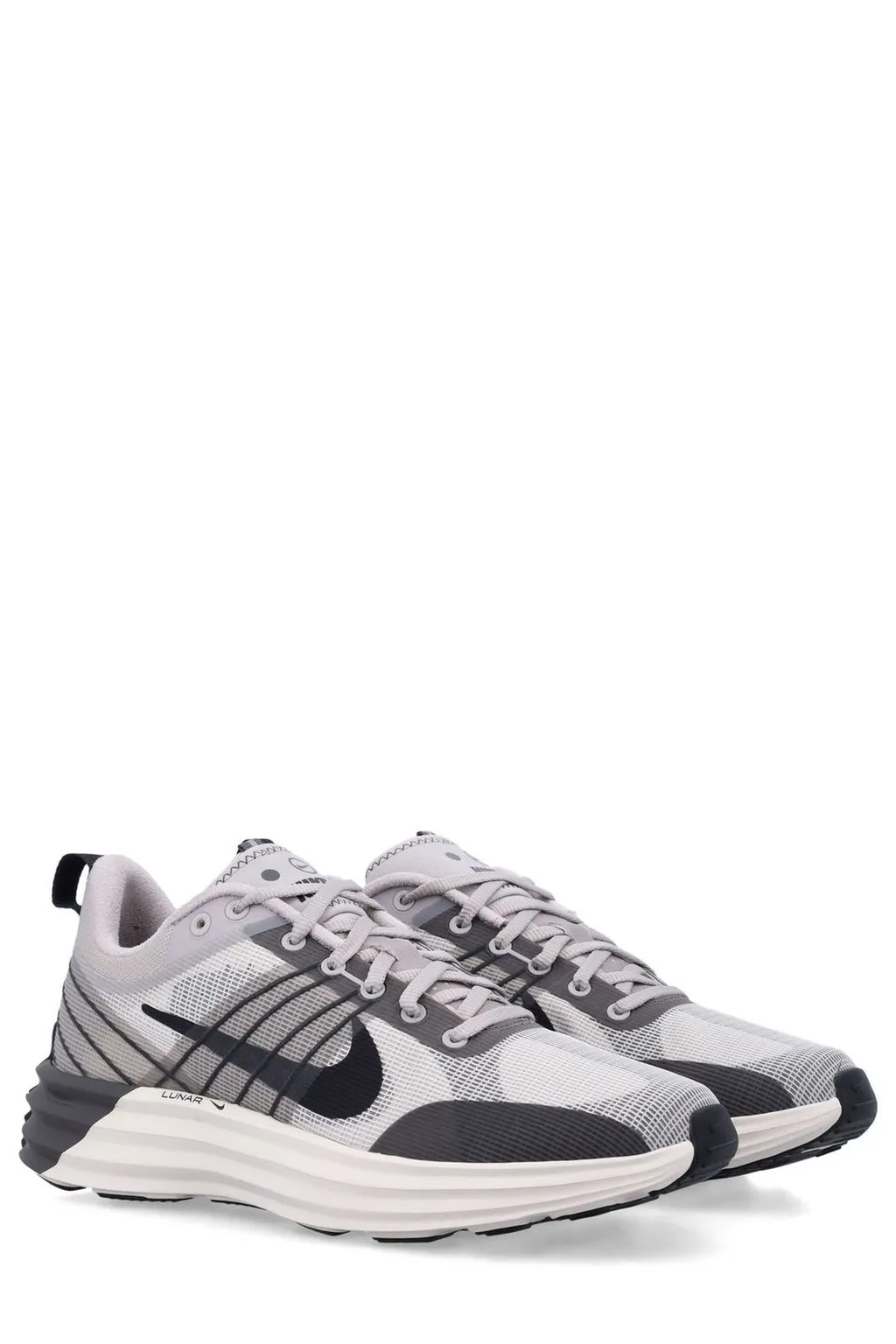 Nike Lunar Roam Sneakers