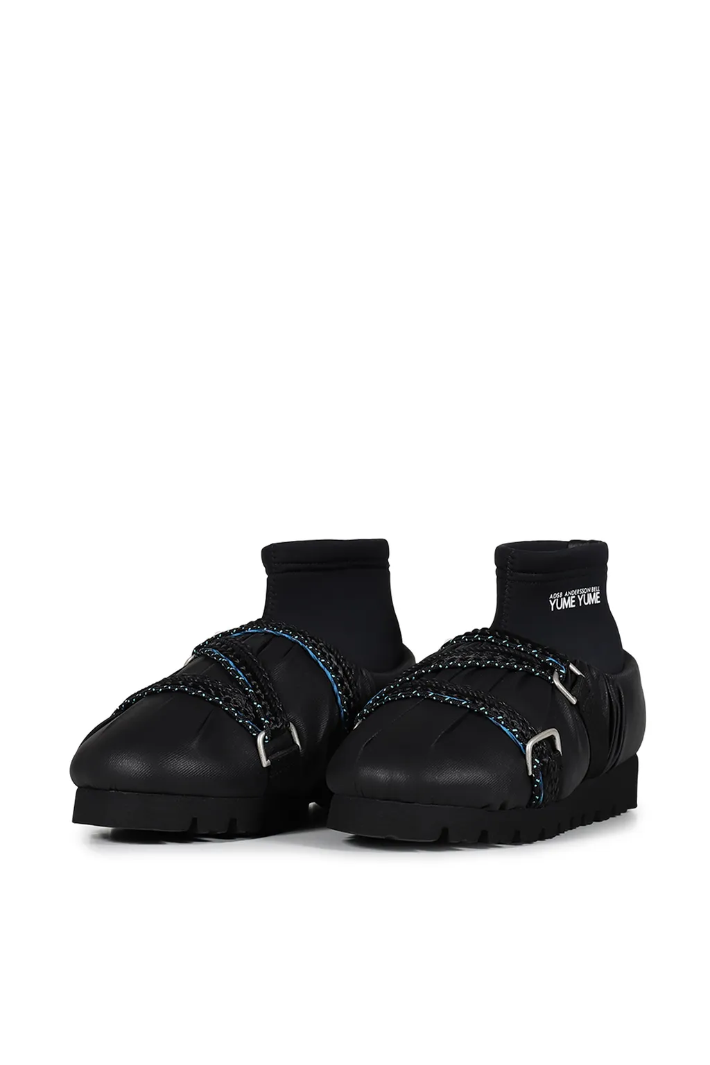 Camp Shoe Mid / Black