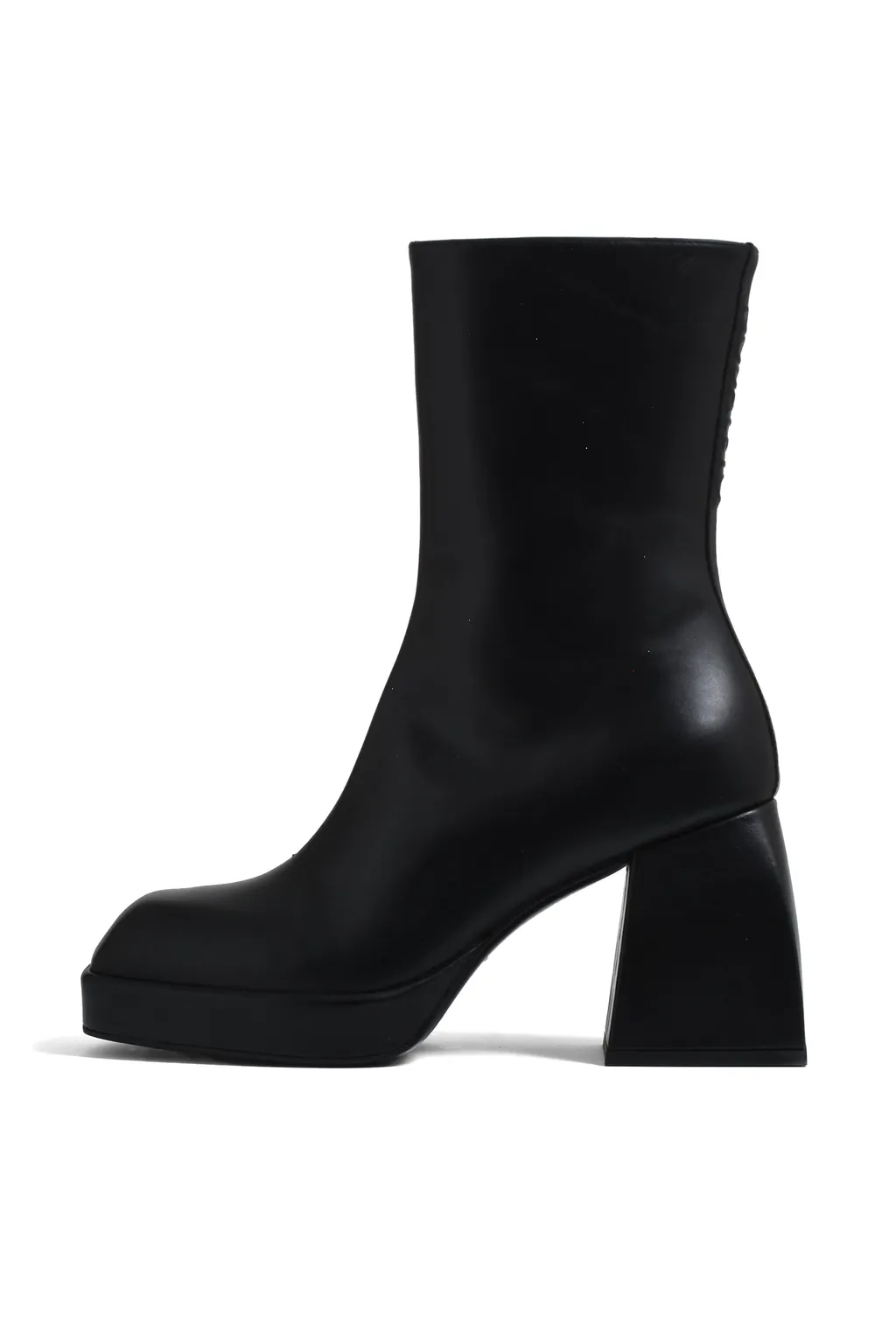 Bulla Corta / Black