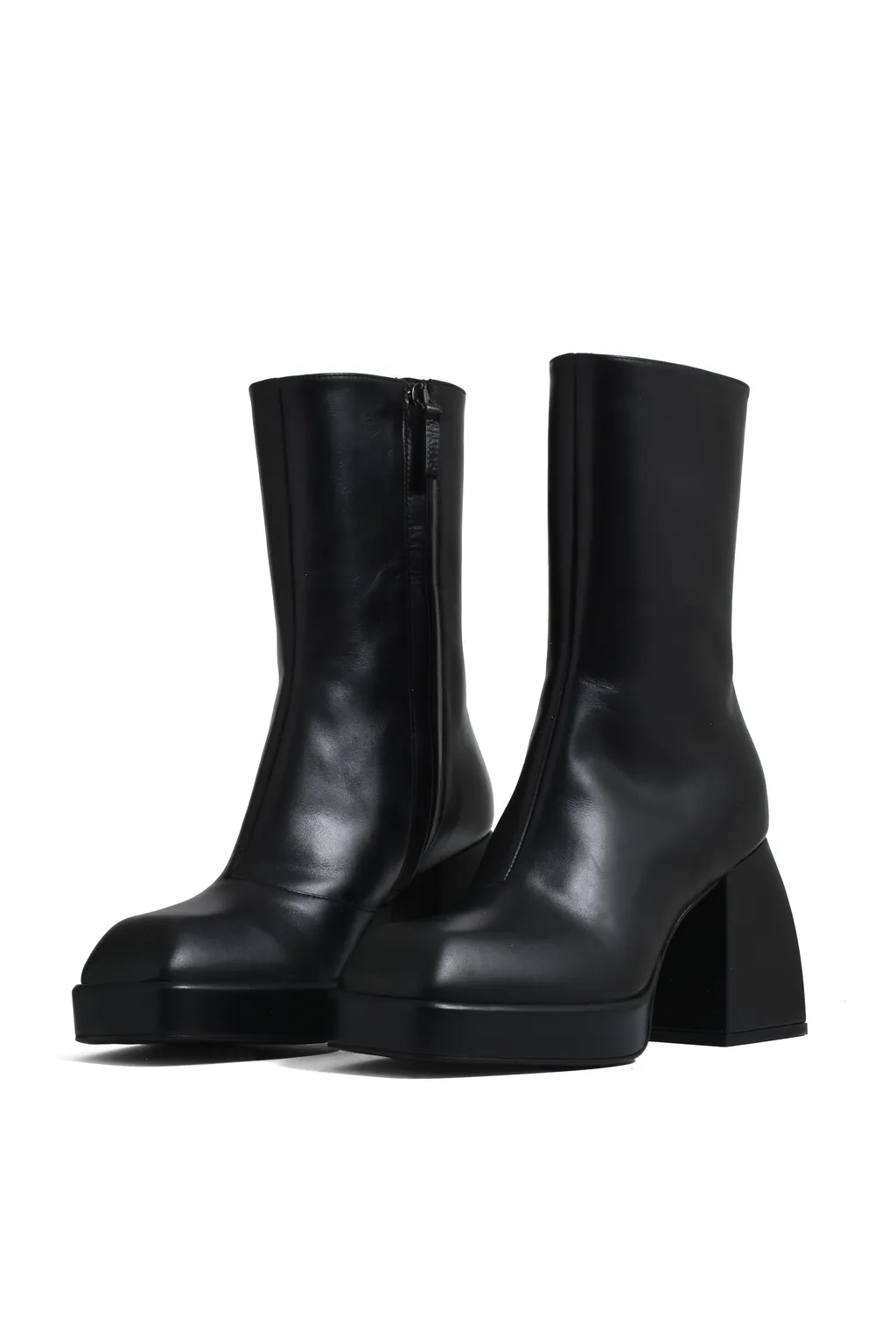 Bulla Corta / Black
