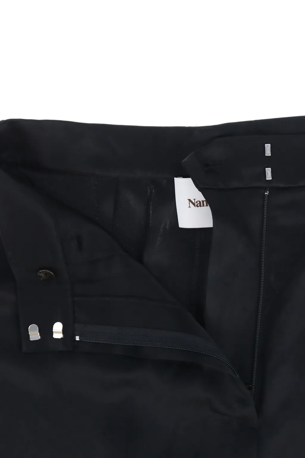 Leena / Blk