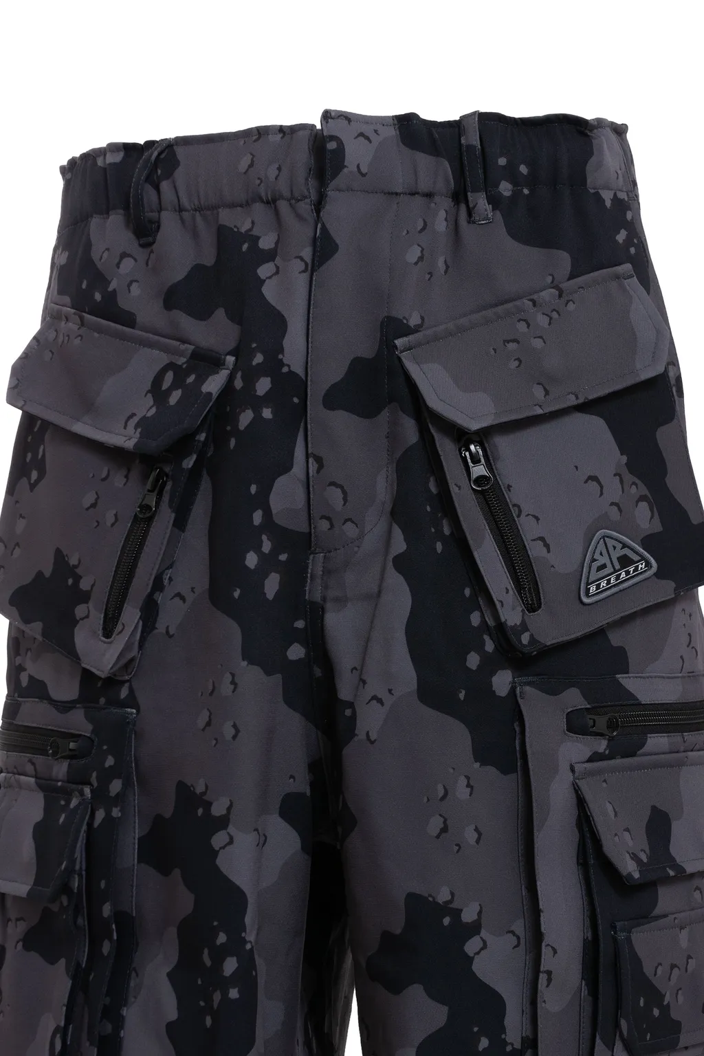 Camo Cargo Shorts / Black Camo