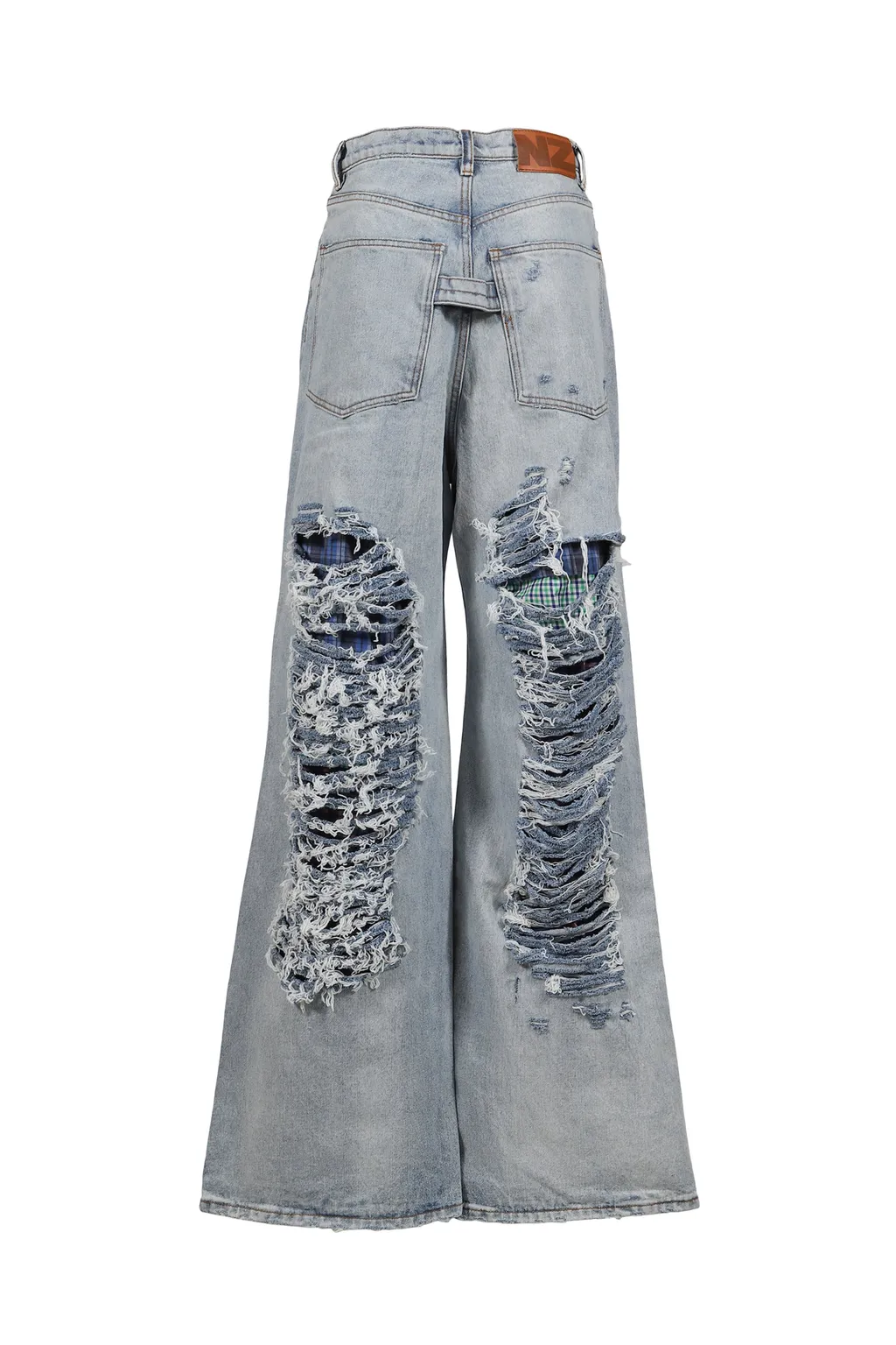 Distressed Jeans / Denim