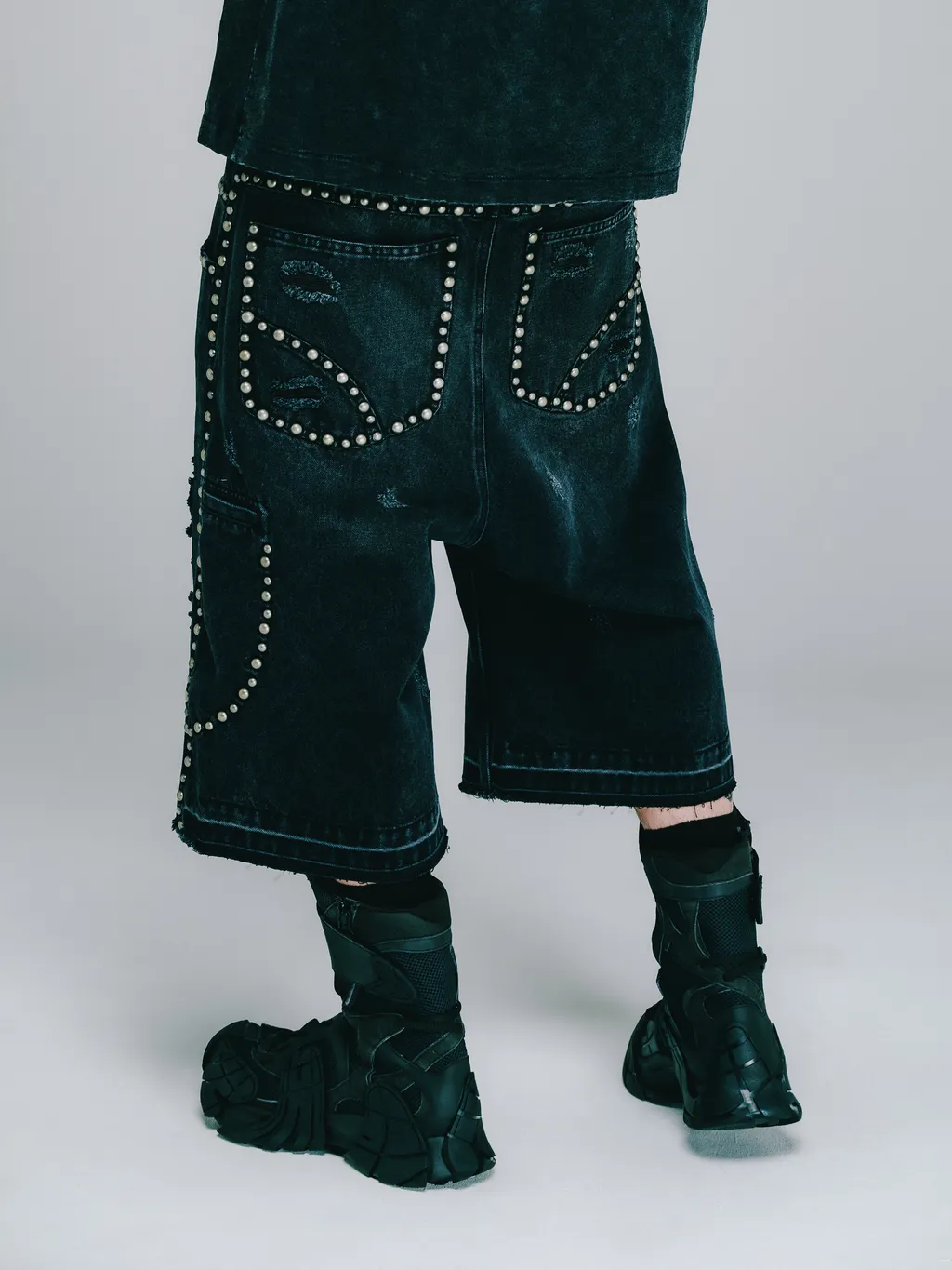 Suicide Studs Denim Shorts / Blk