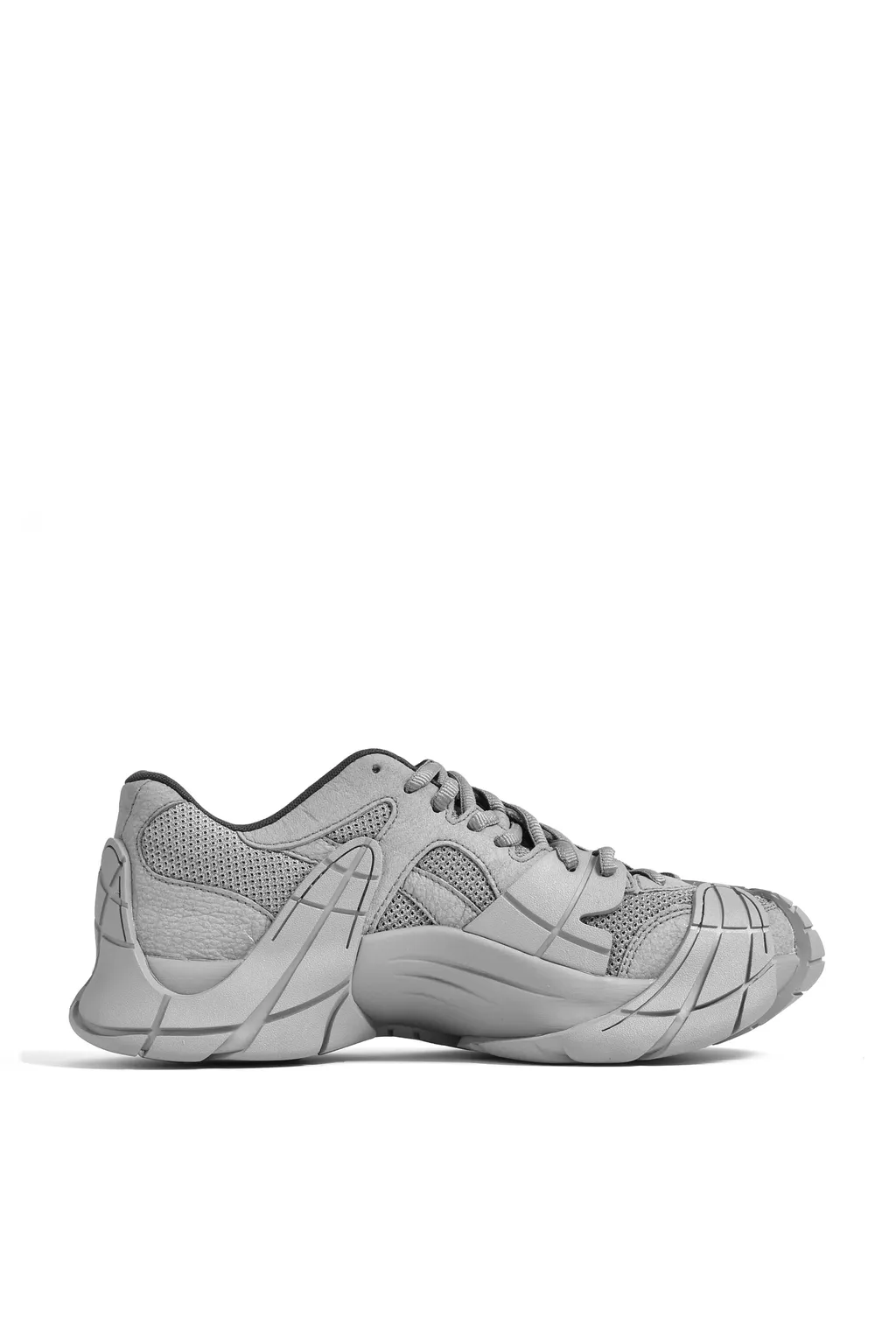 Camper Lab Tormenta / Gry