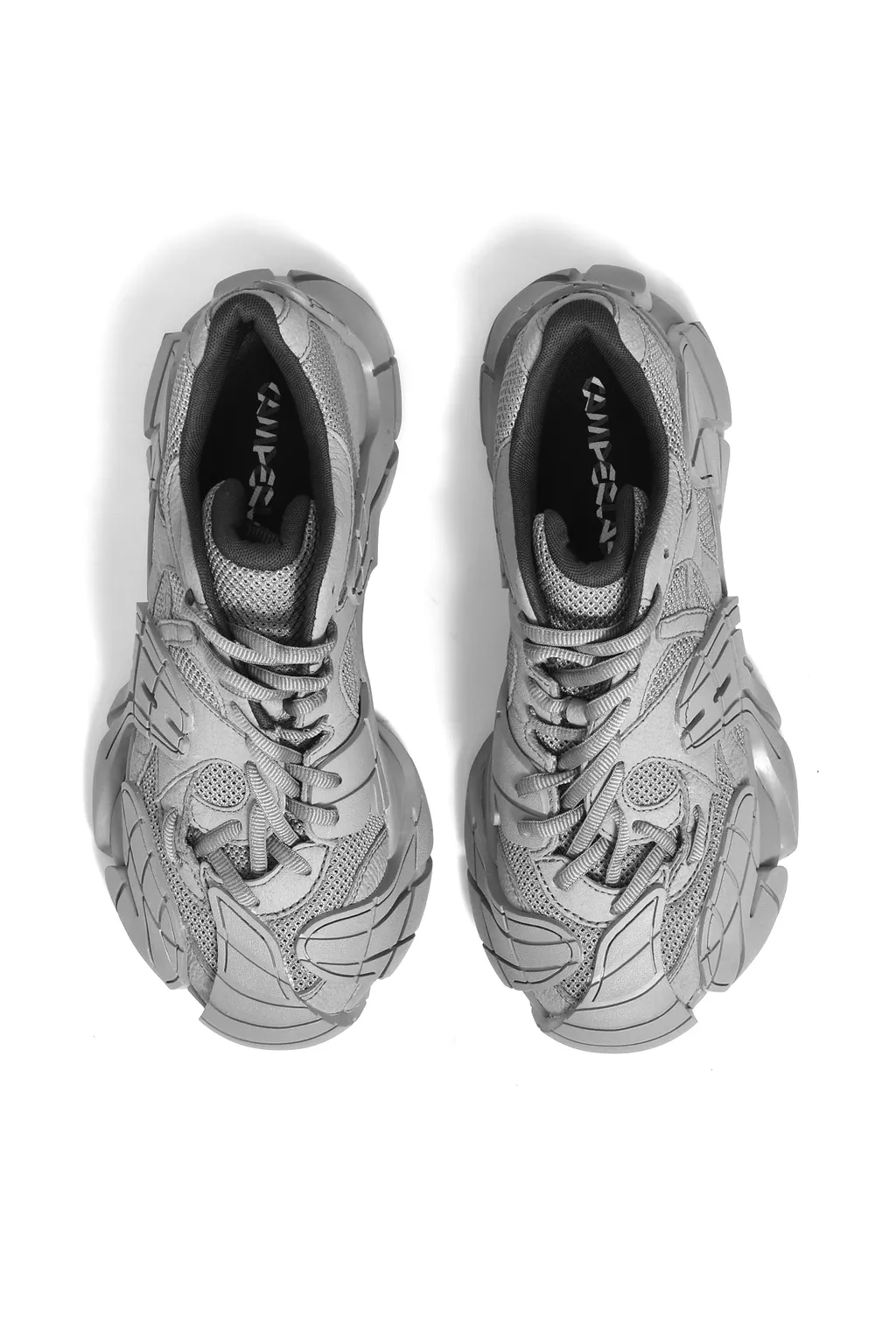 Camper Lab Tormenta / Gry