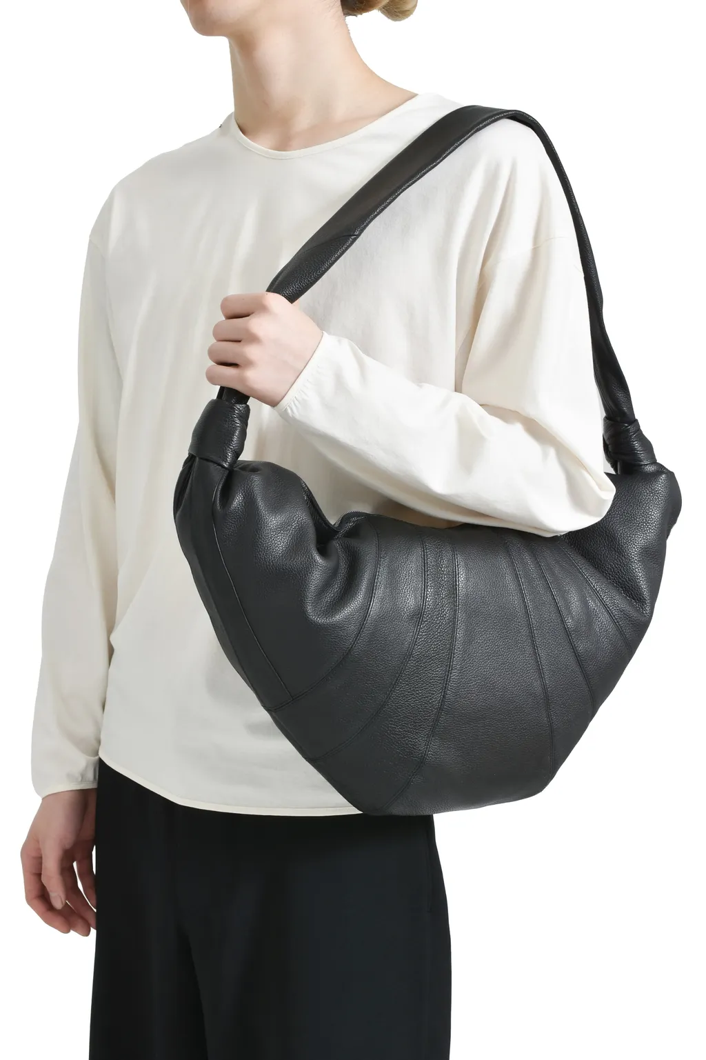 Large Croissant Bag / Black