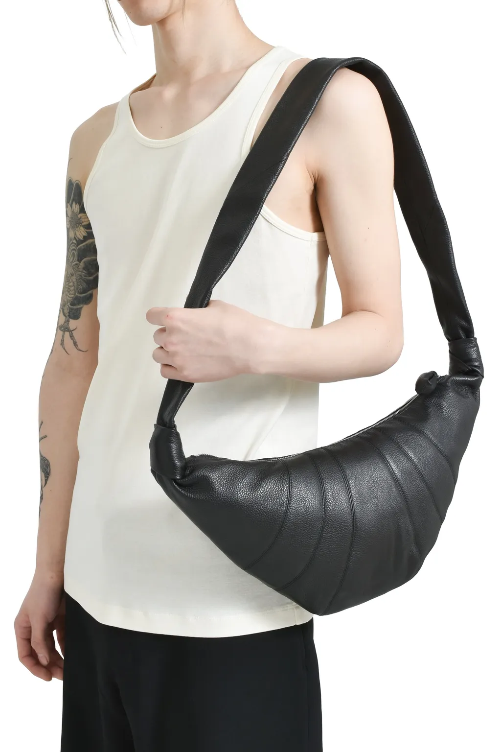 Medium Croissant Bag / Black