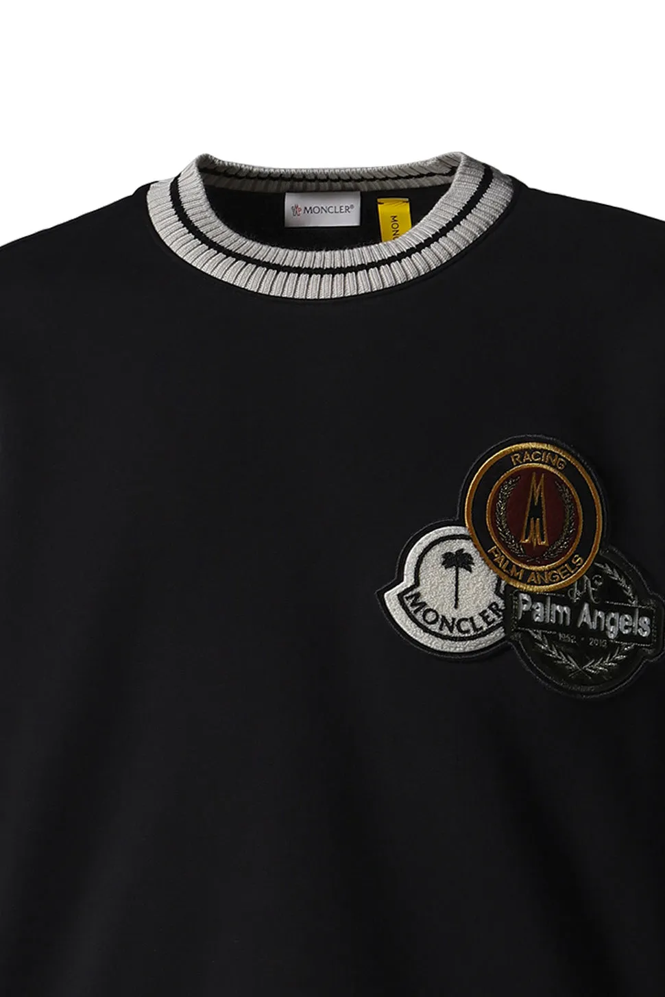 Sweatshirt / Black