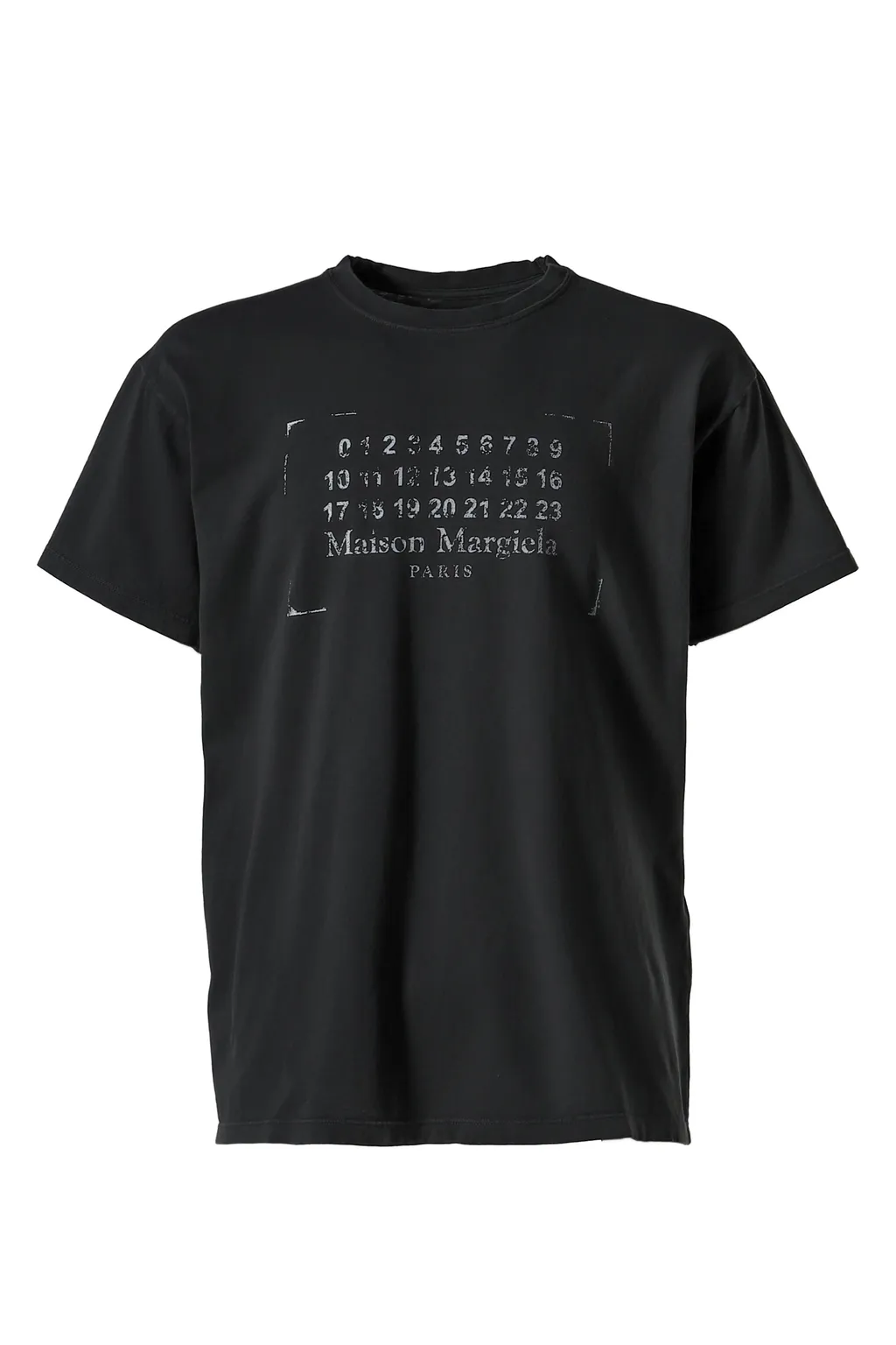 T-Shirt / Washed Black