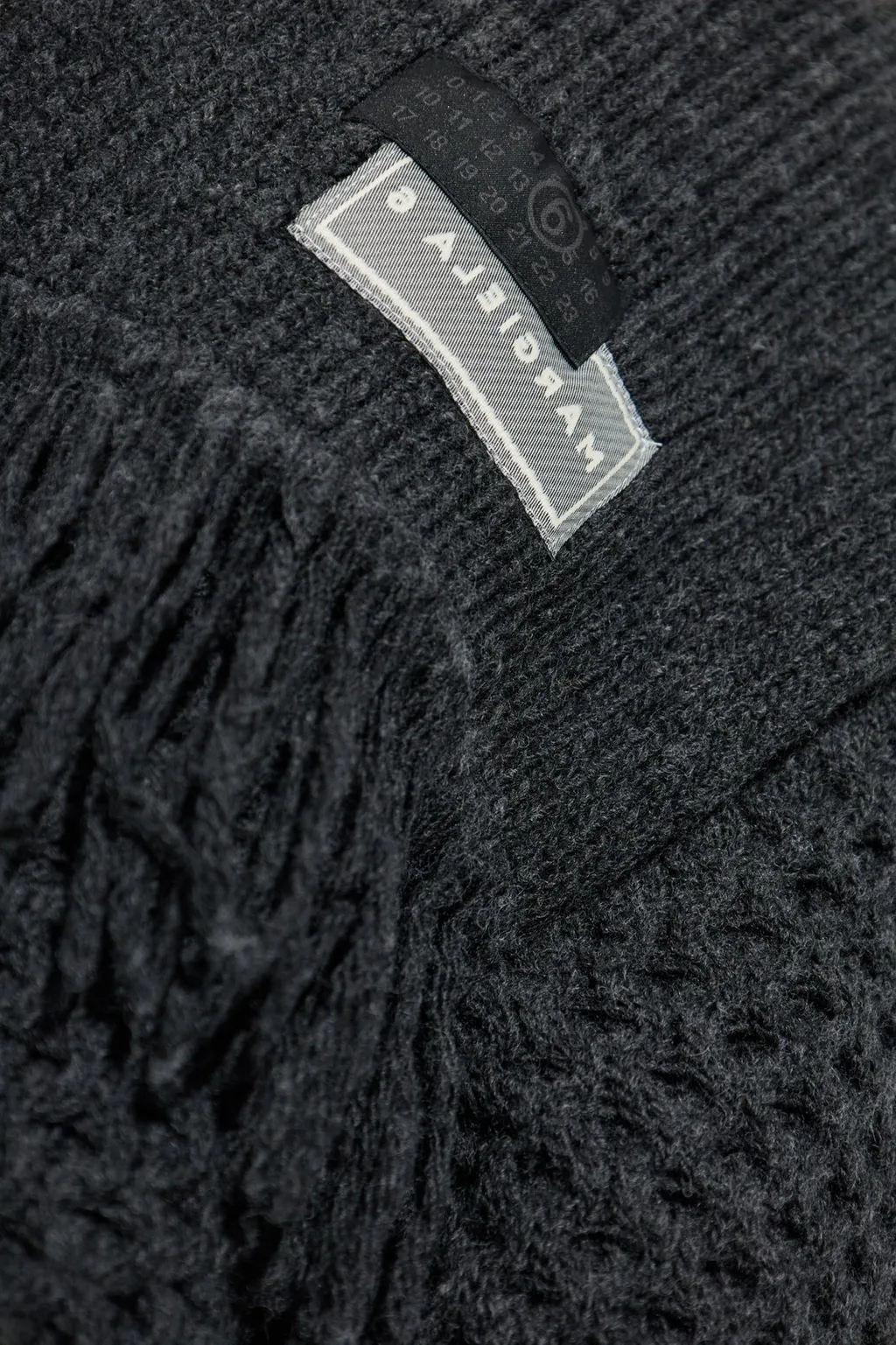 Mm6 Maison Margiela Scarf Detailed Straight Hem Sweater