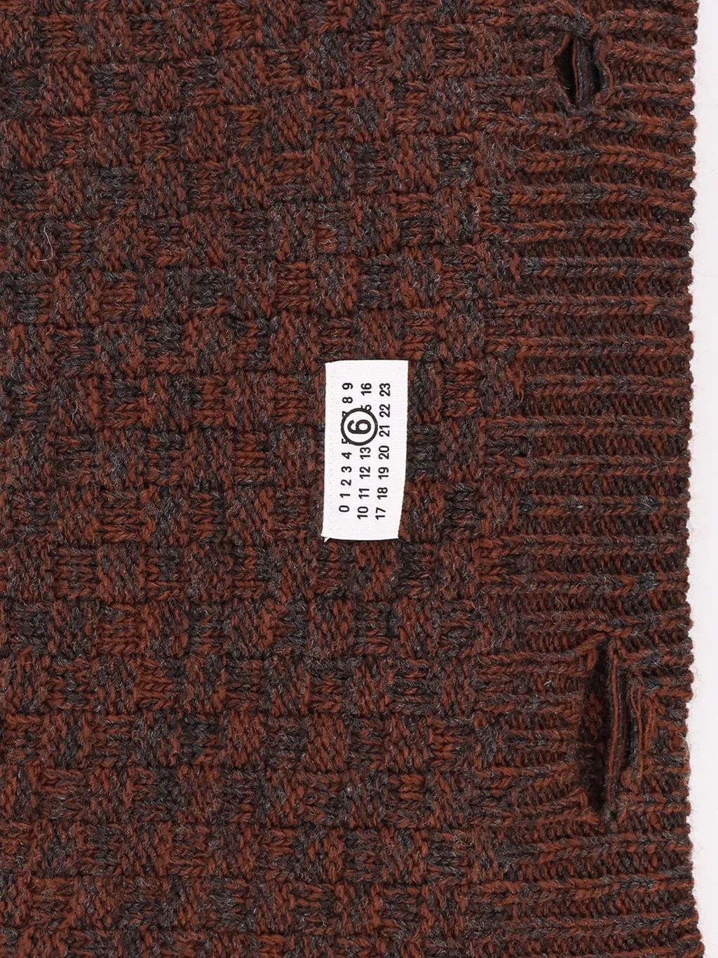 Mm6 Maison Margiela Logo Patch Knitted Scarf