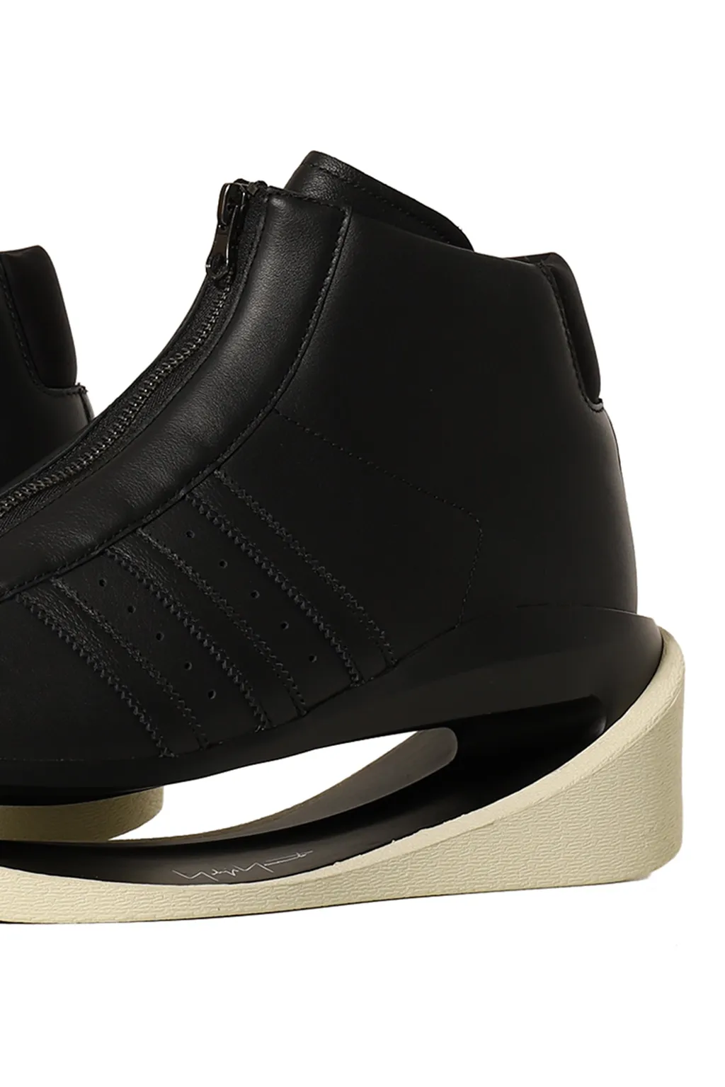 Y-3 Gendo Pro Model / Blk Blk Crewht