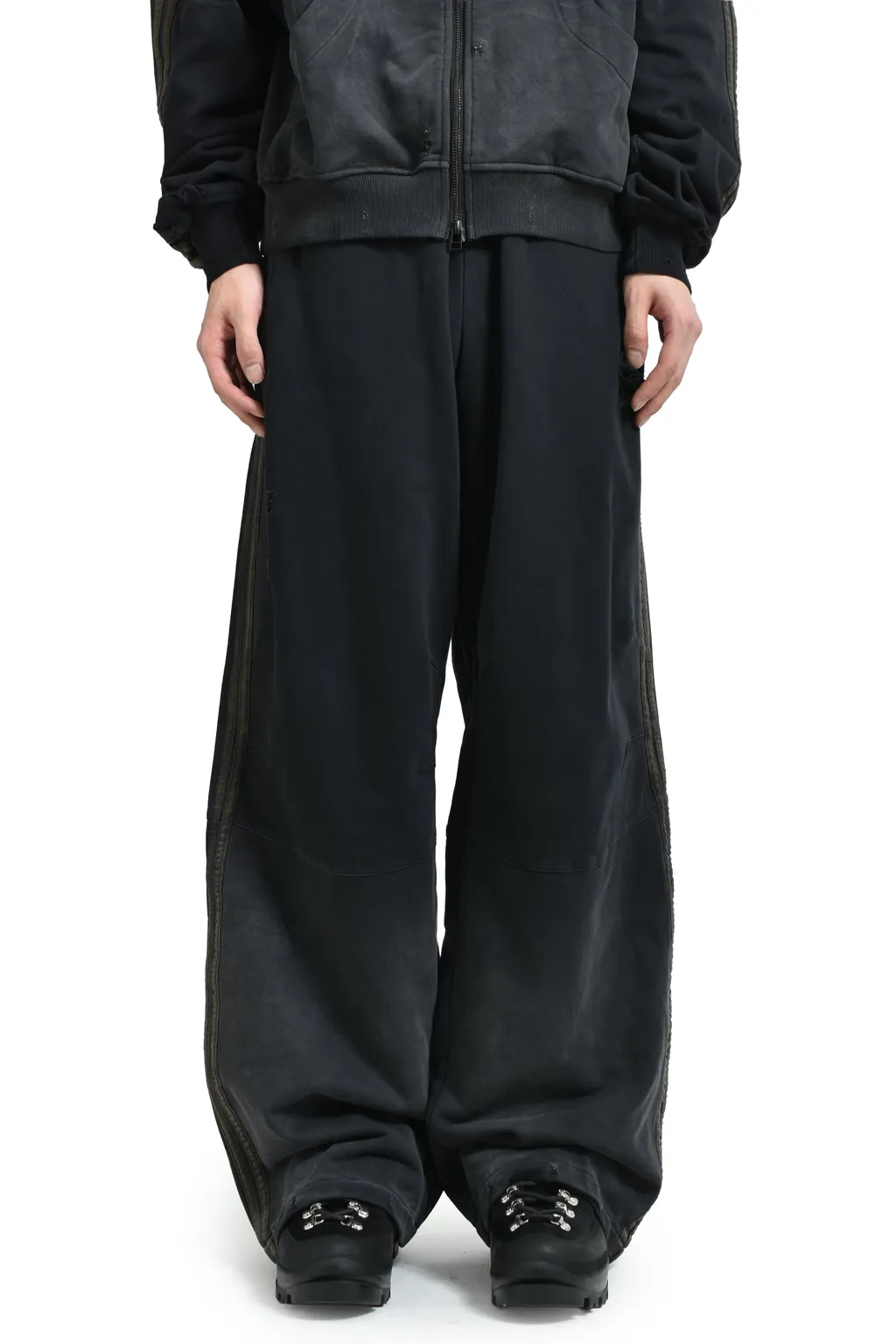 Onizuka Track Pants / Black