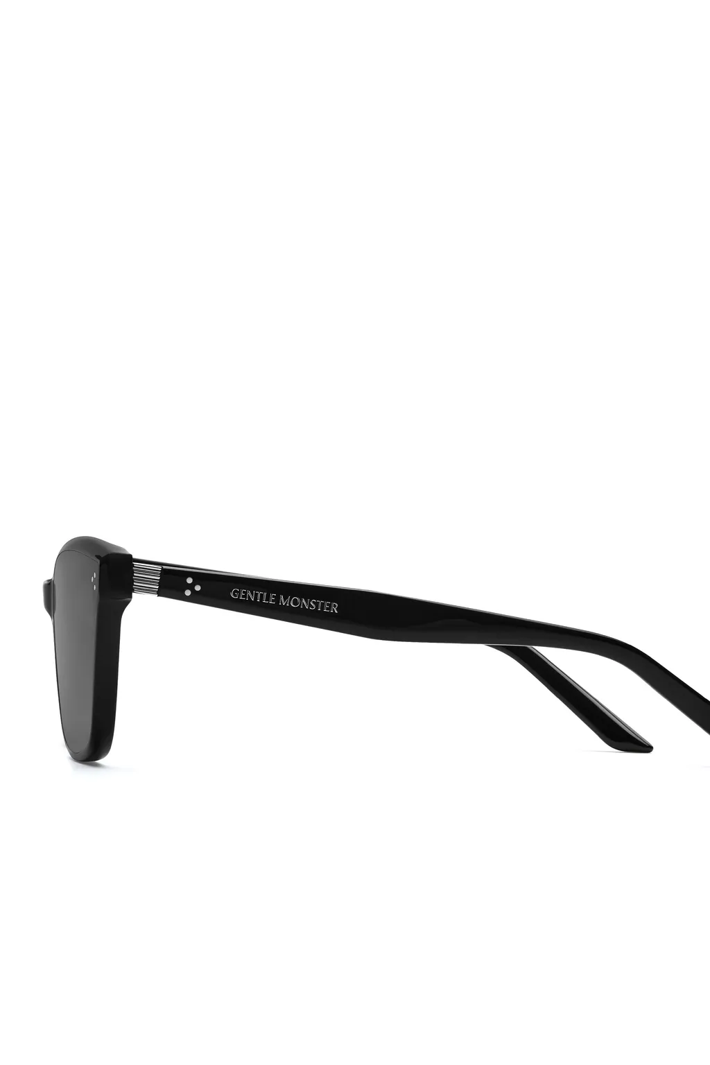 Numer-01 / Blk