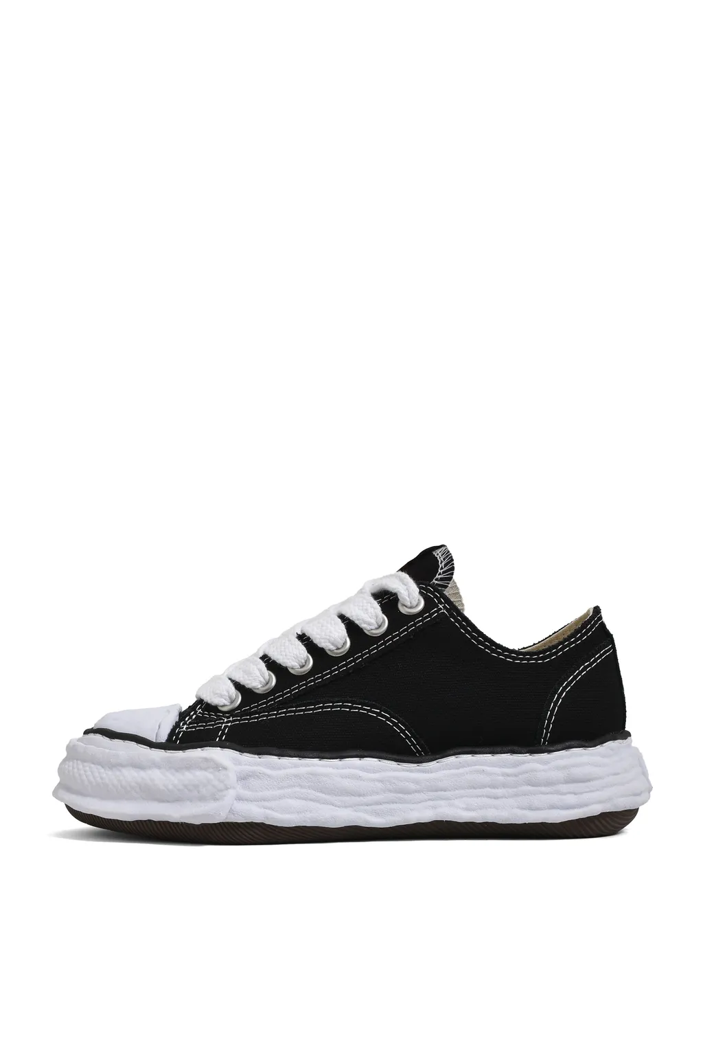Peterson 23 Low Canvas / Black