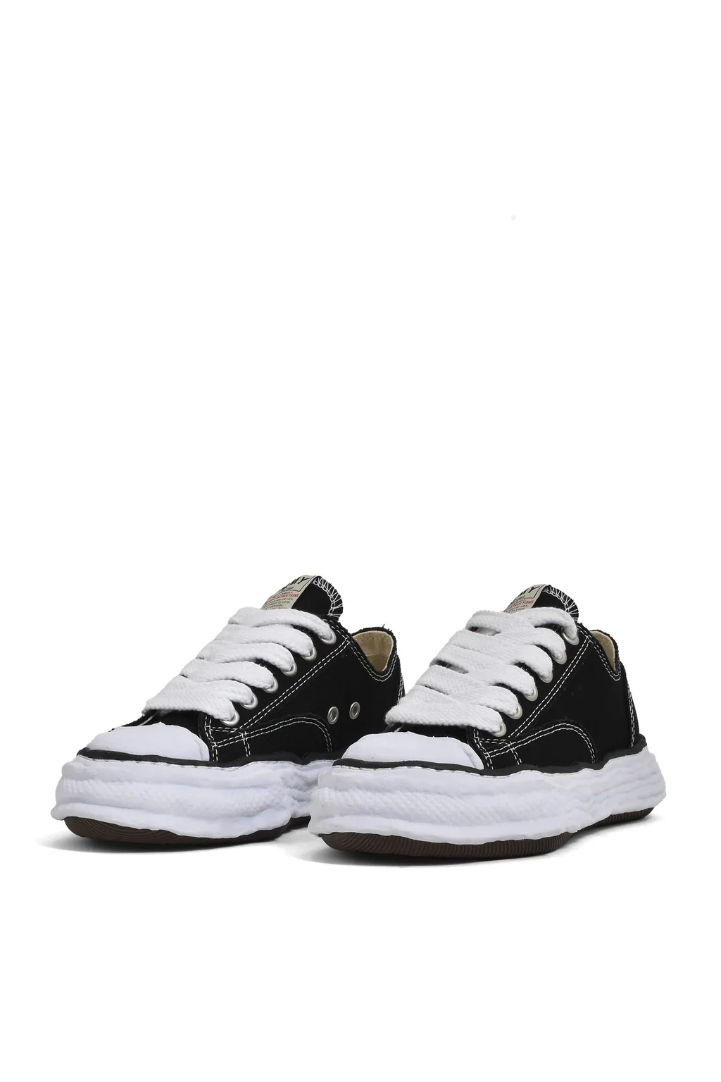 Peterson 23 Low Canvas / Black