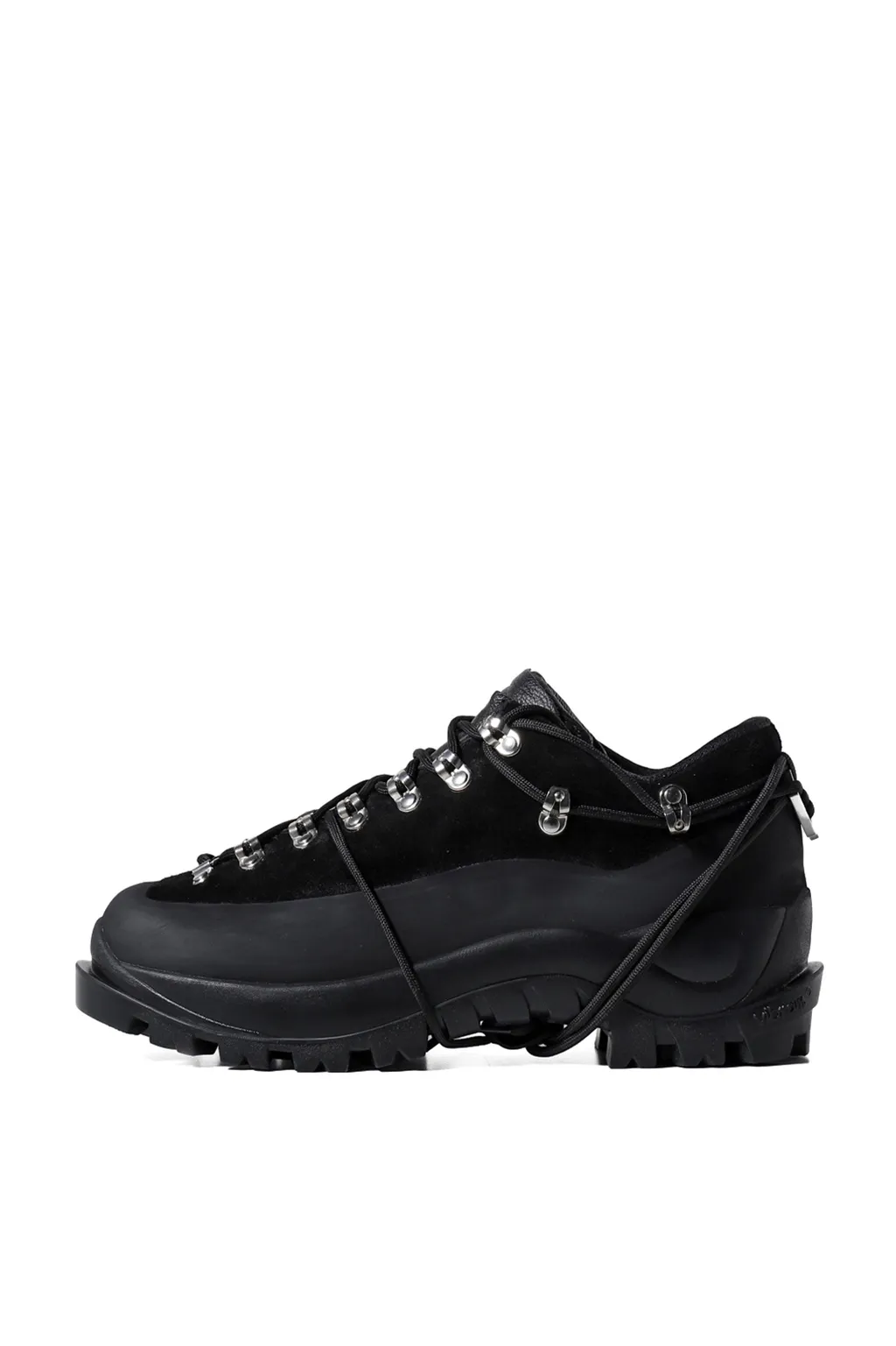 Low Hiking Boots / Black