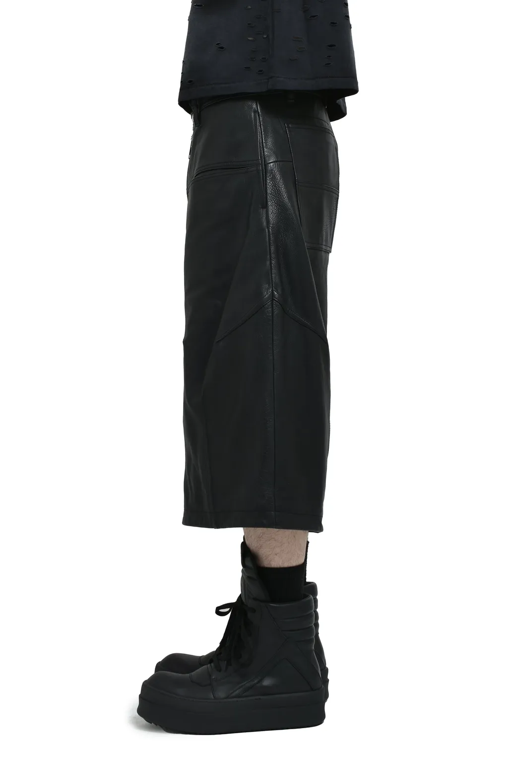 Cow Leather Baggy Shorts / Blk