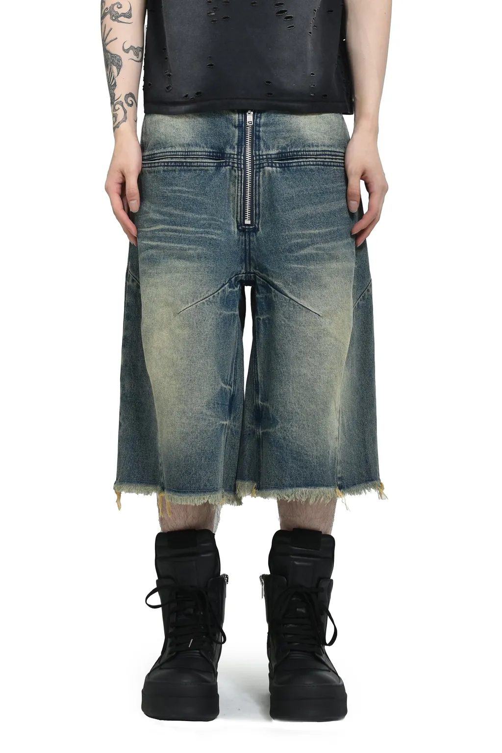 Front Zip Baggy Denim Shorts / D.Ind