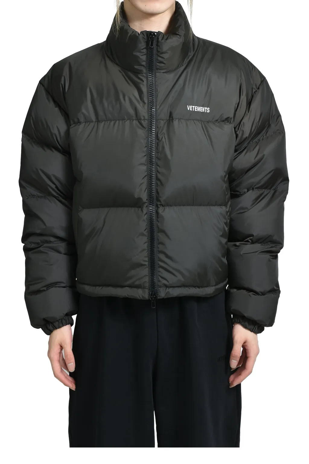Iconic Boxy Puffer Jacket / Blk