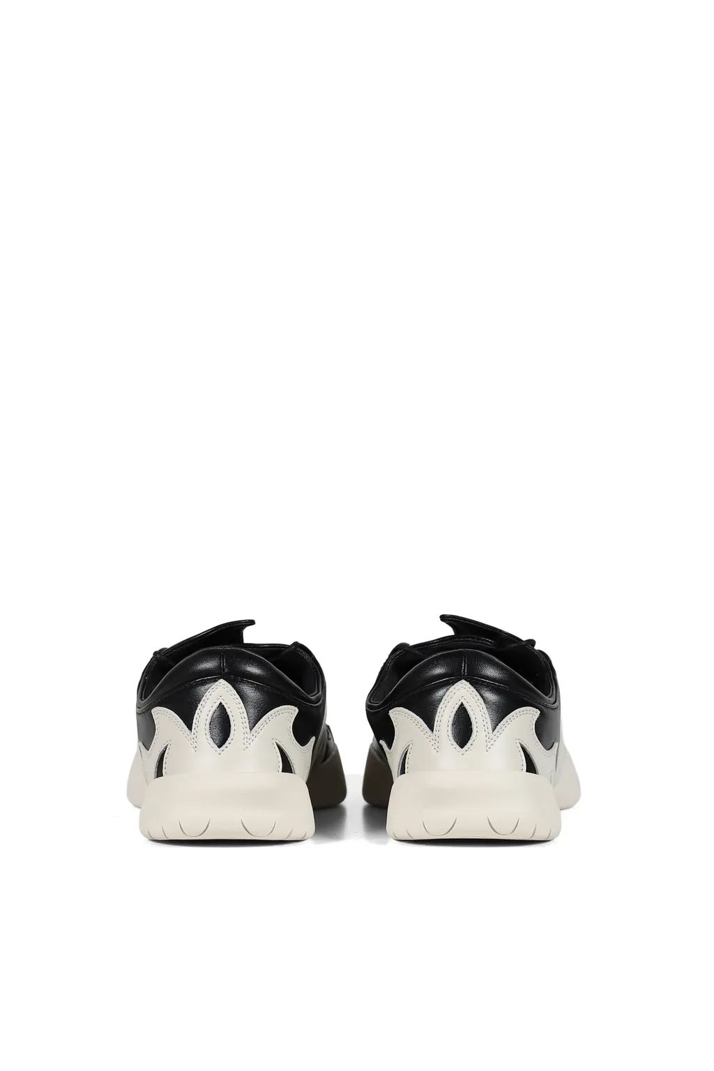 Regu Leather / Black