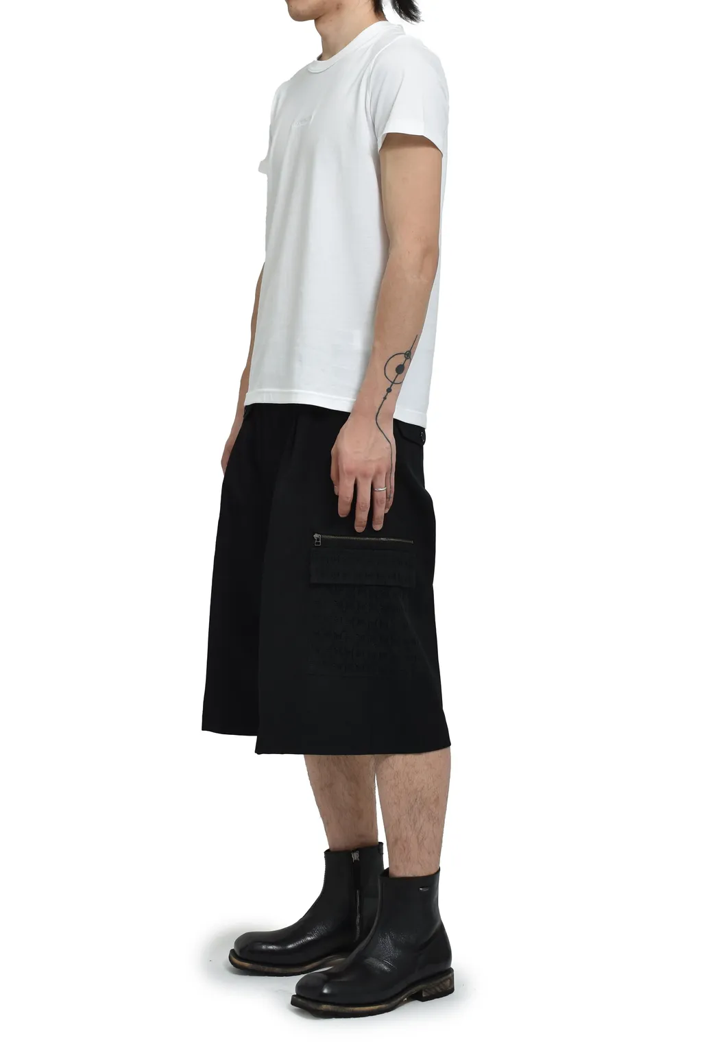 Embroidery Fitted Tee / Wht