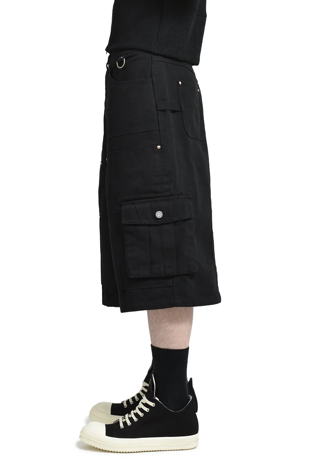 Moksha Bermuda Pants / Black