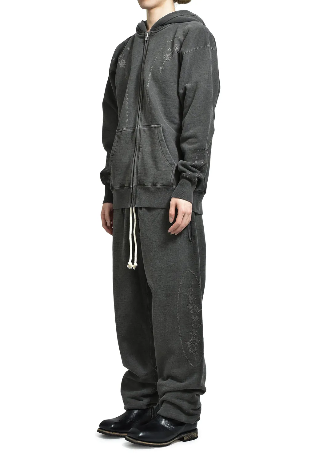 Hand Embroidery Hoodie / Blk. Sil Deco