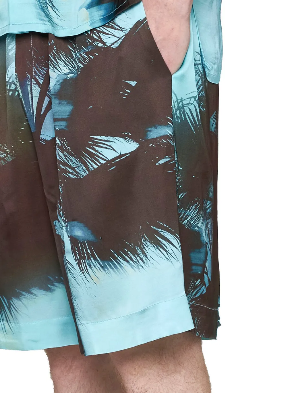 Laneus Palm Tree-Printed Wide-Leg Shorts