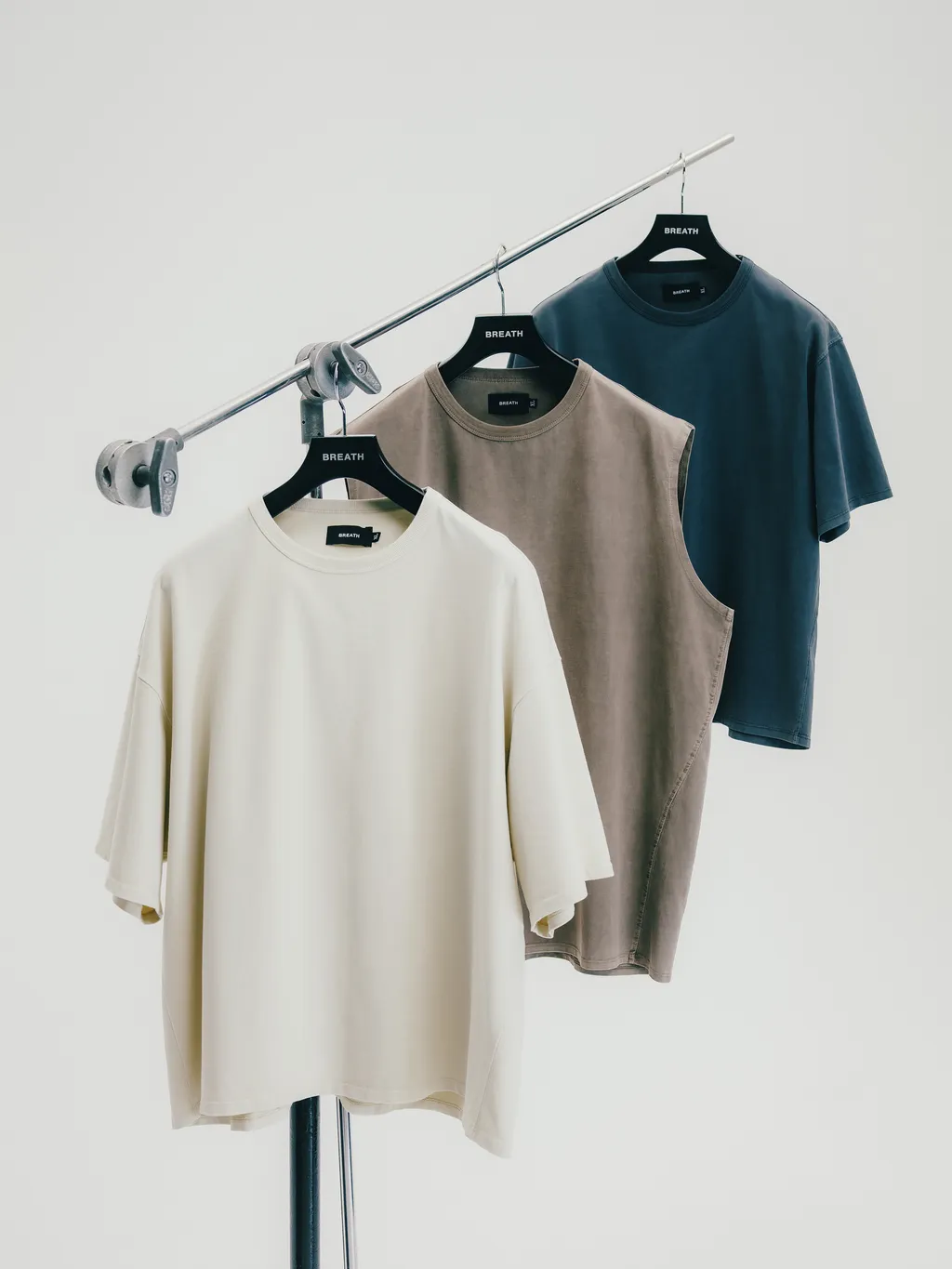 Newrich Wide Cropped Tee / Cre