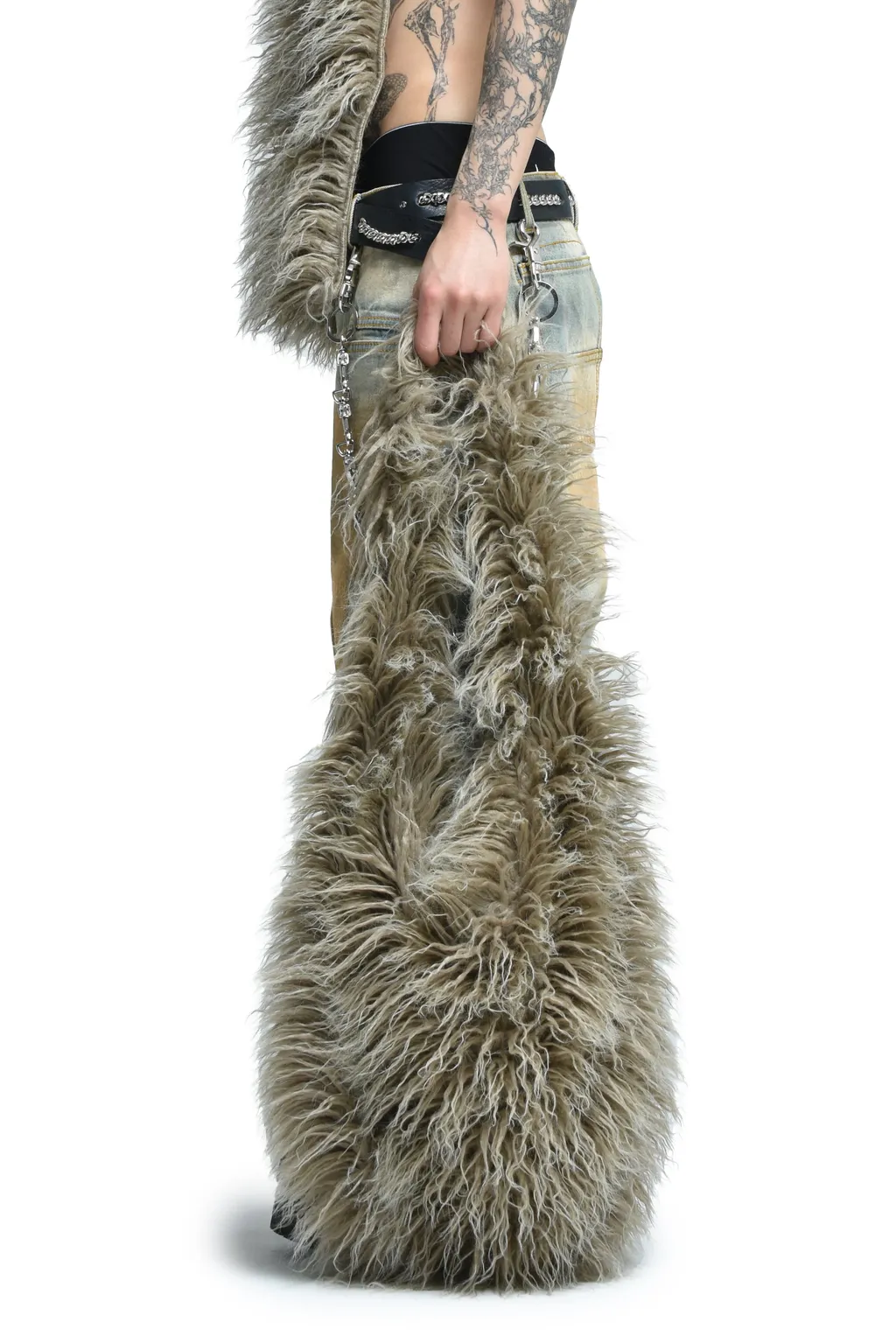 Hairy Fur Shoulder Bag / Bei
