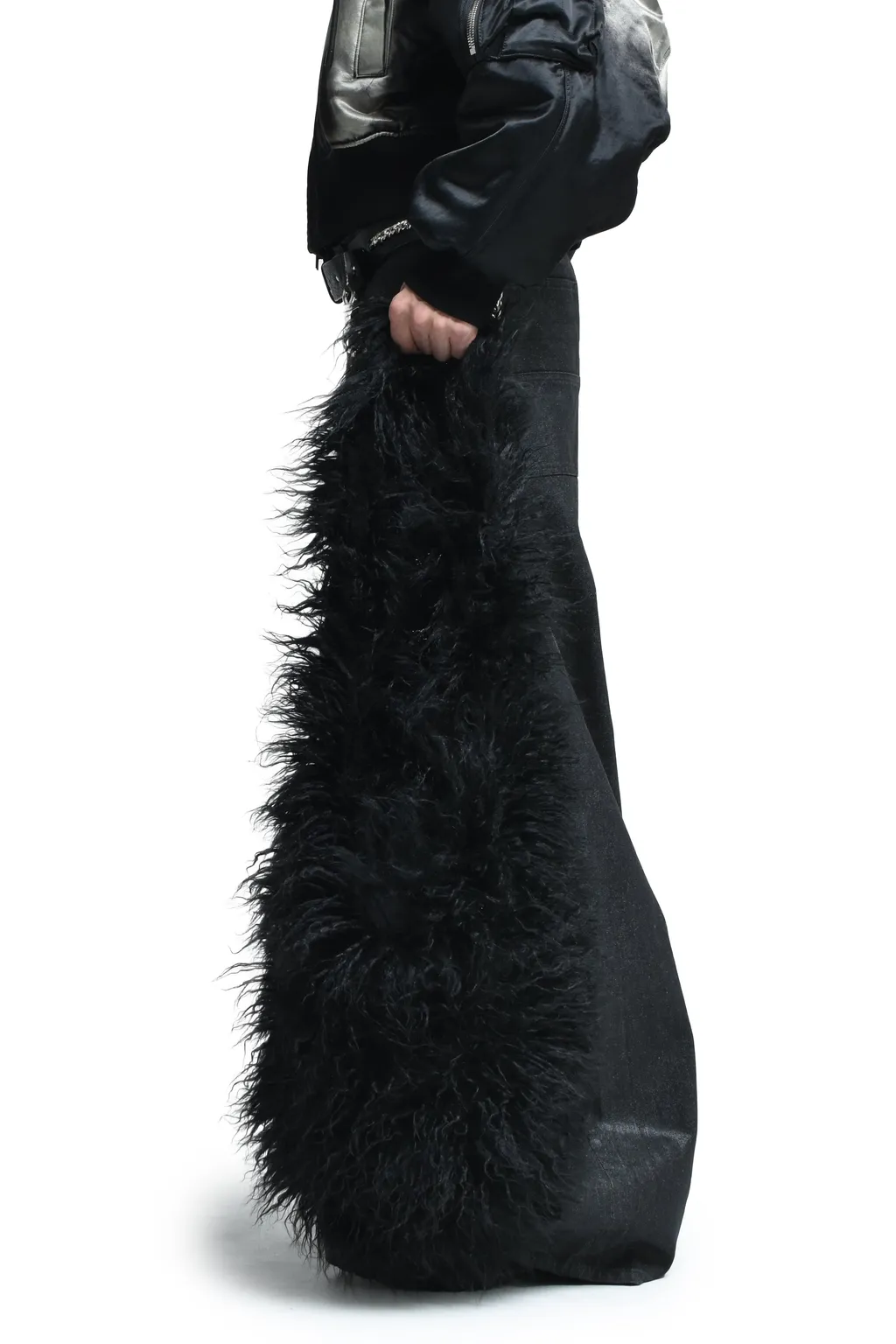 Hairy Fur Shoulder Bag / Black