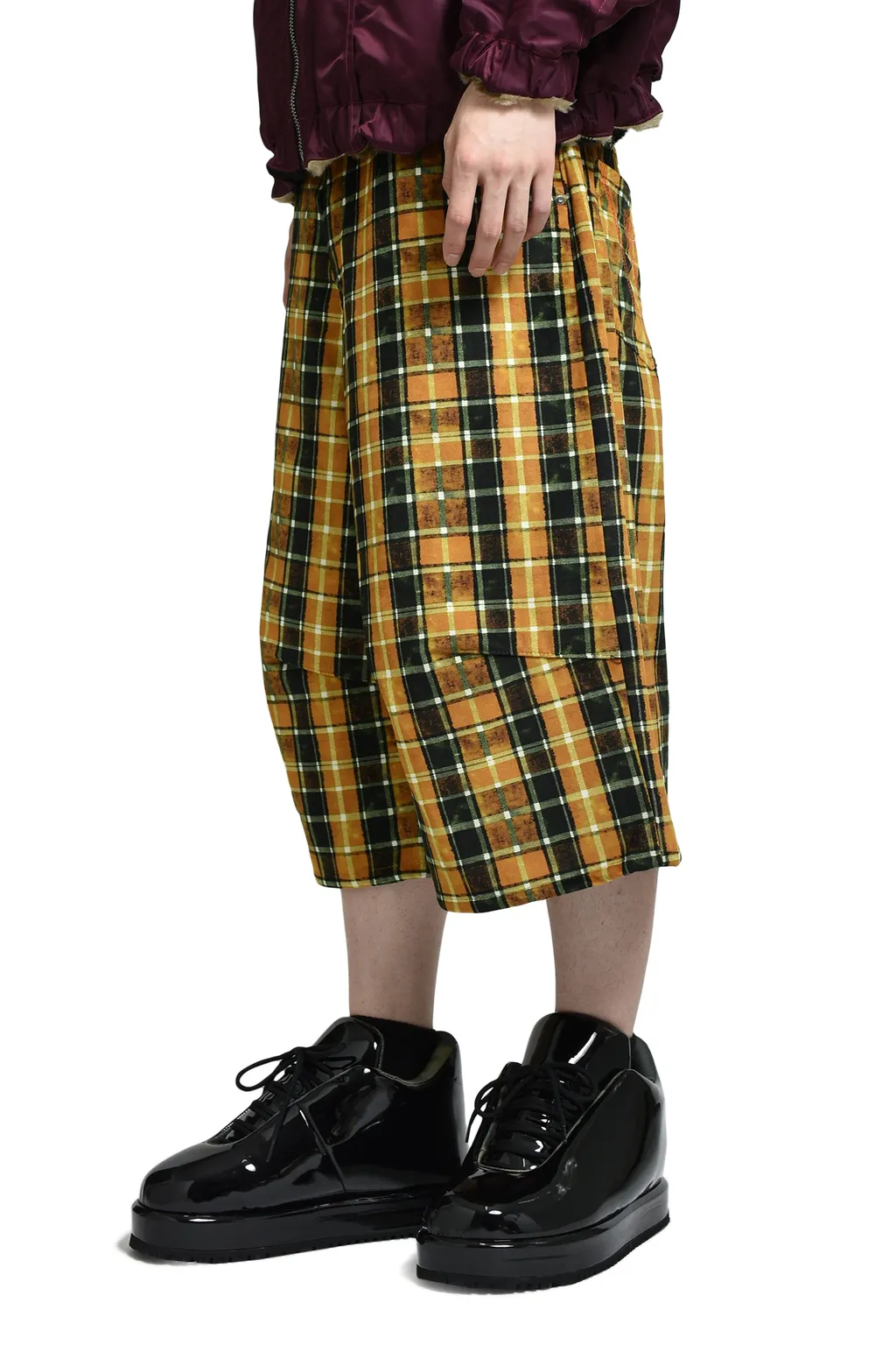 Knee Short / Yel