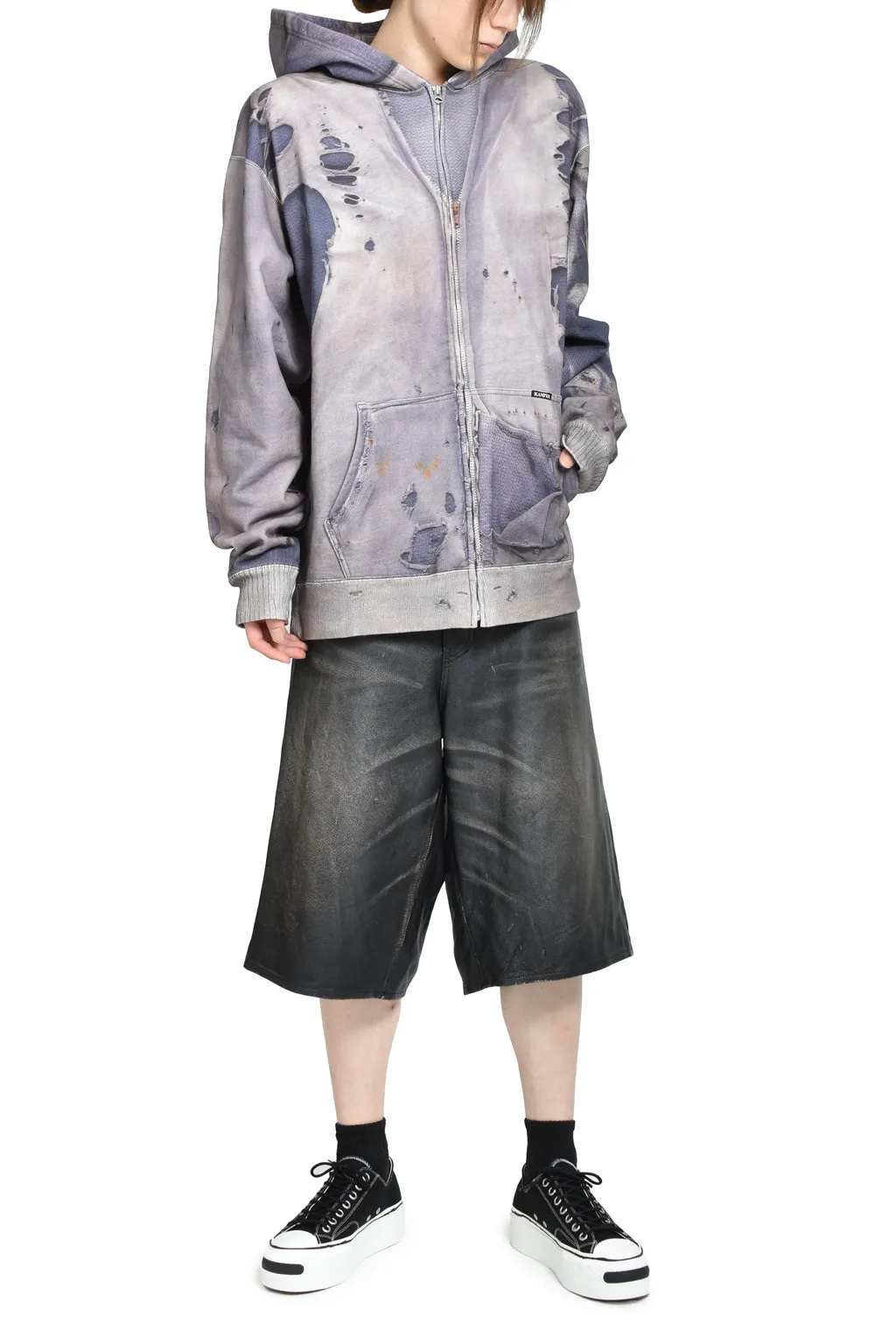 Distressed Leather Bermuda Shorts / Blk