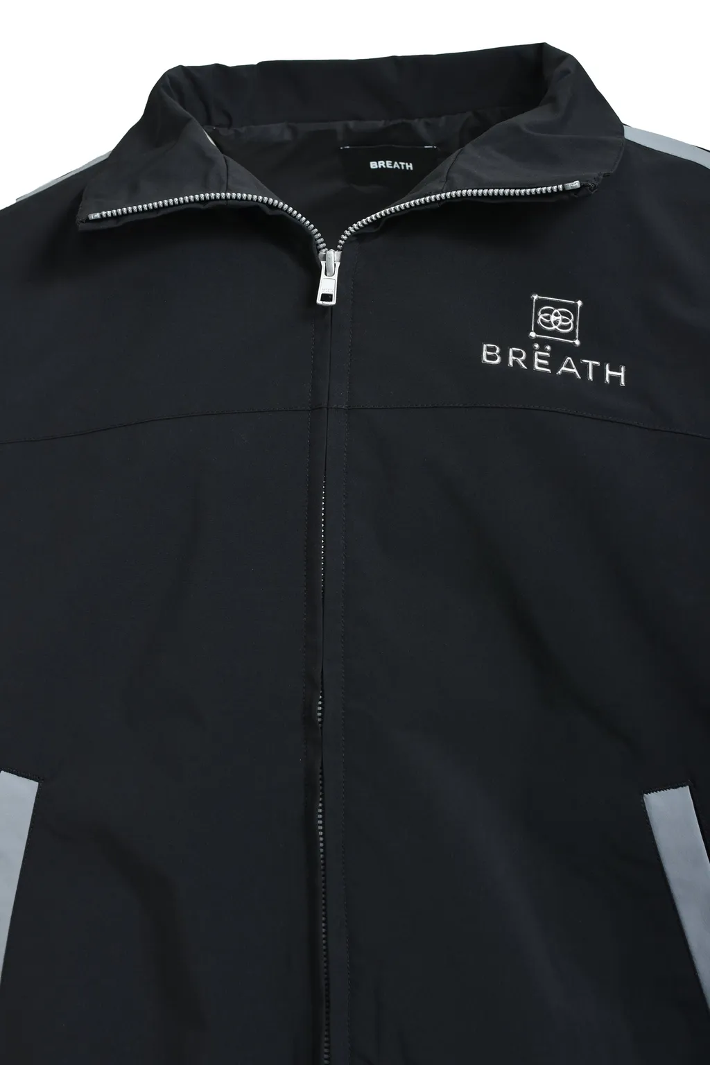 Crest Logo Warm Up Jacket / Blk