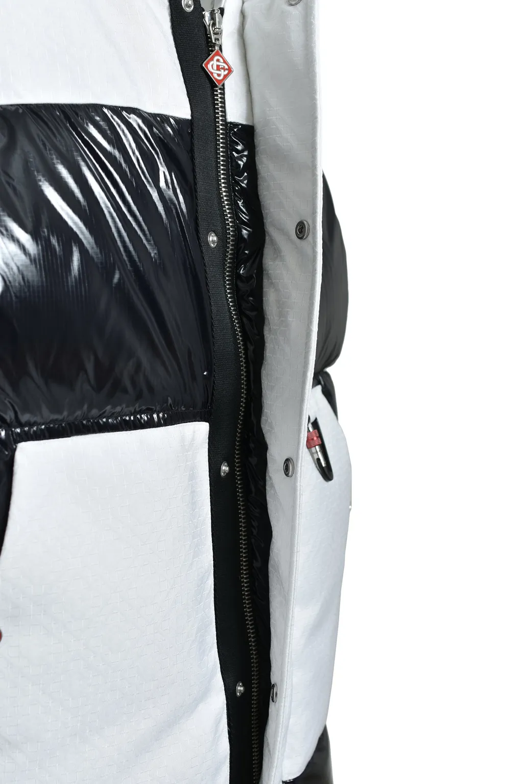 Down Vest / White Blk