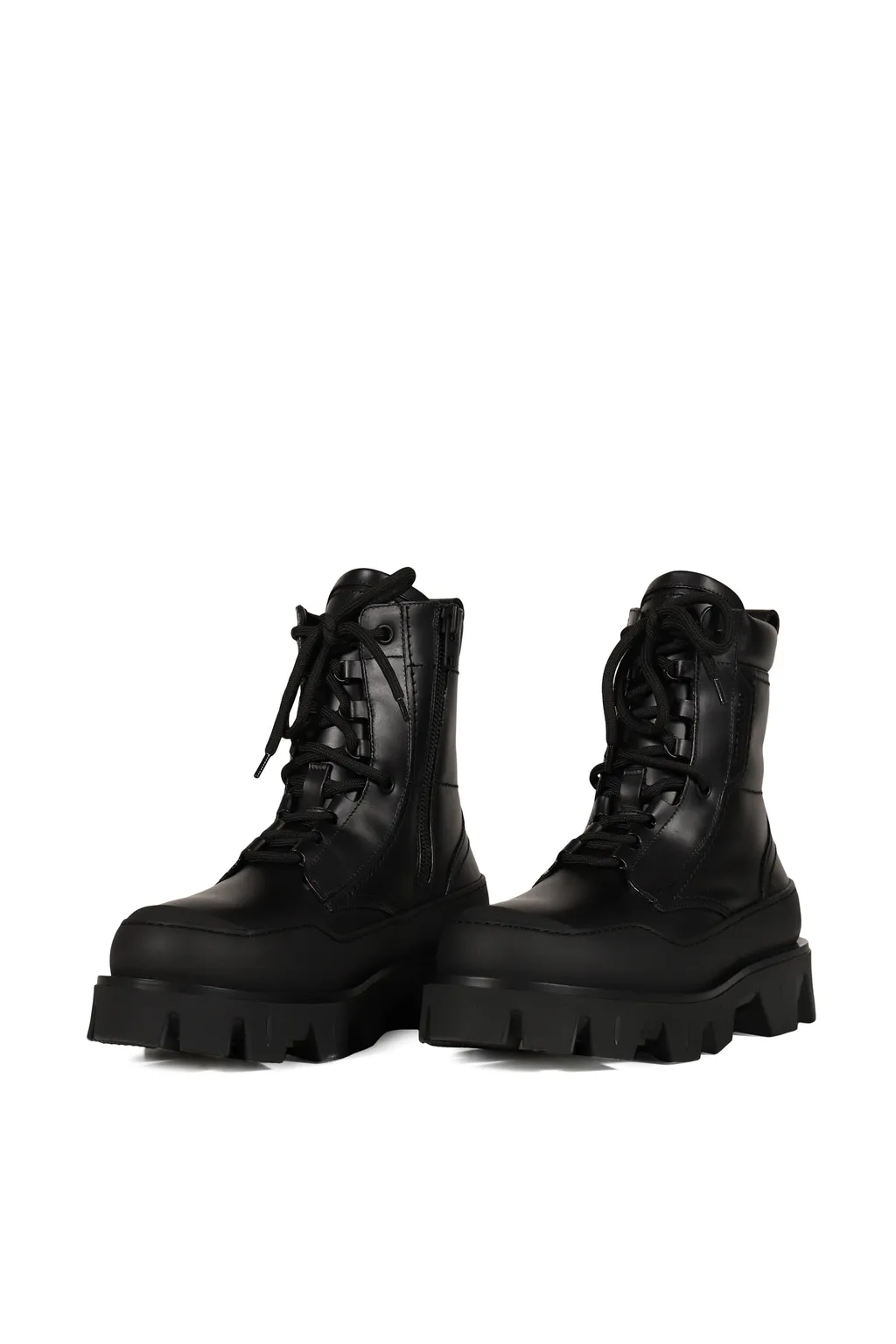 Peak Path Ankle Boots / Black