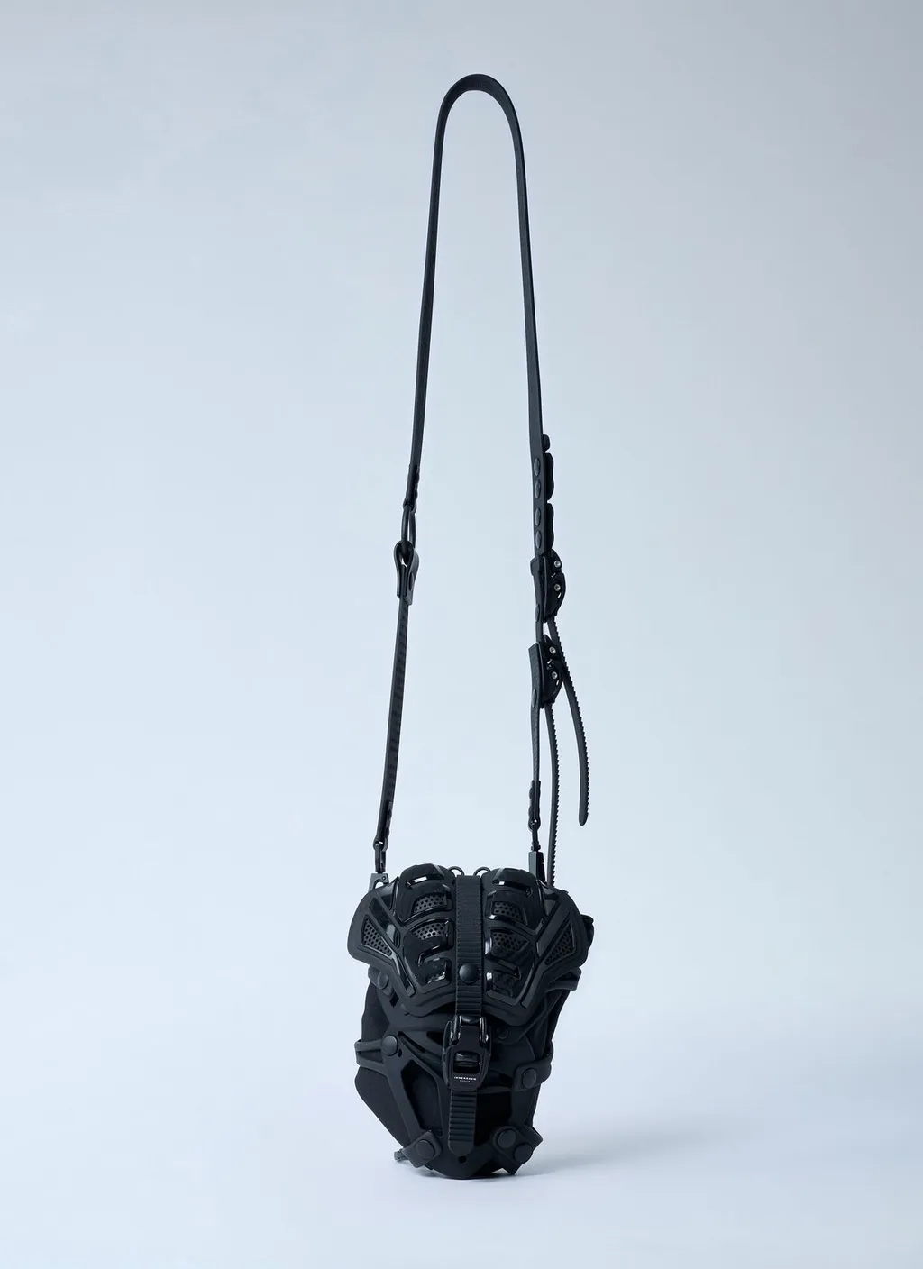 Innerraum Funcase Crossbody Bag