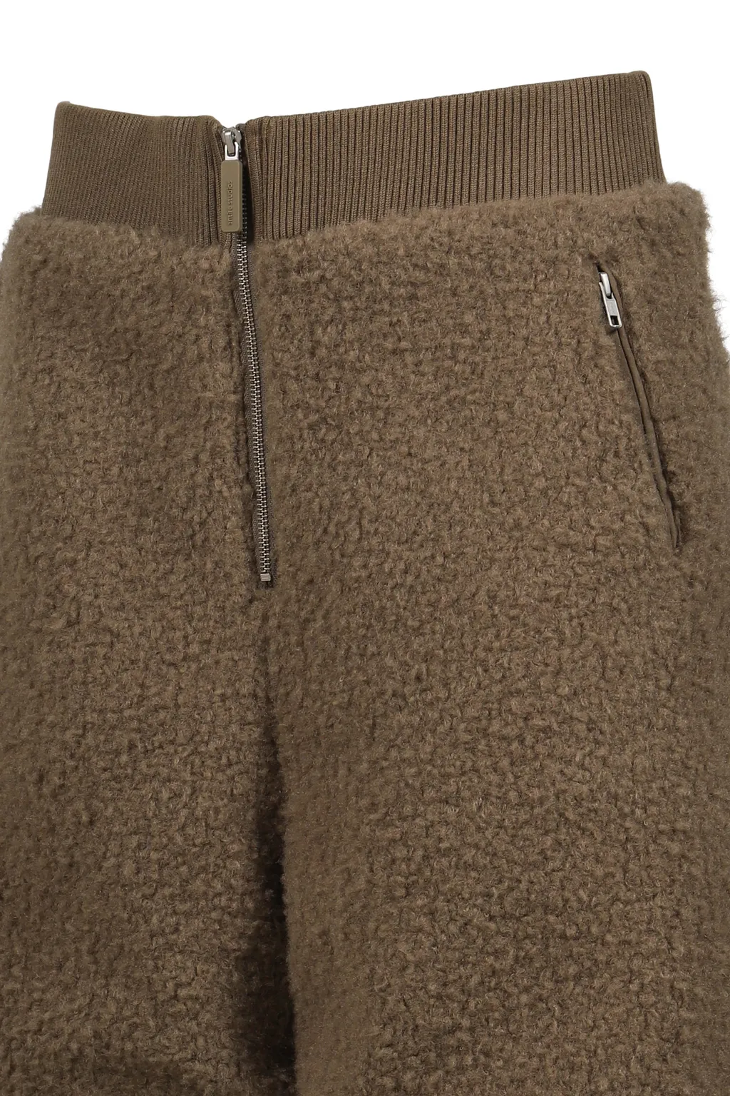 Ef Short / Bison