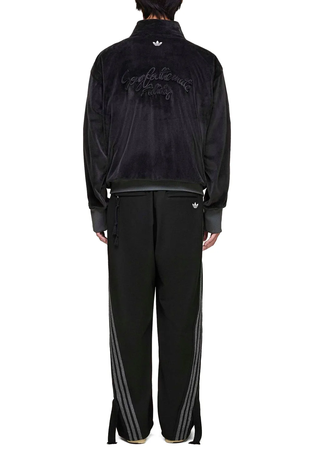 Adi006 Tt / Blk