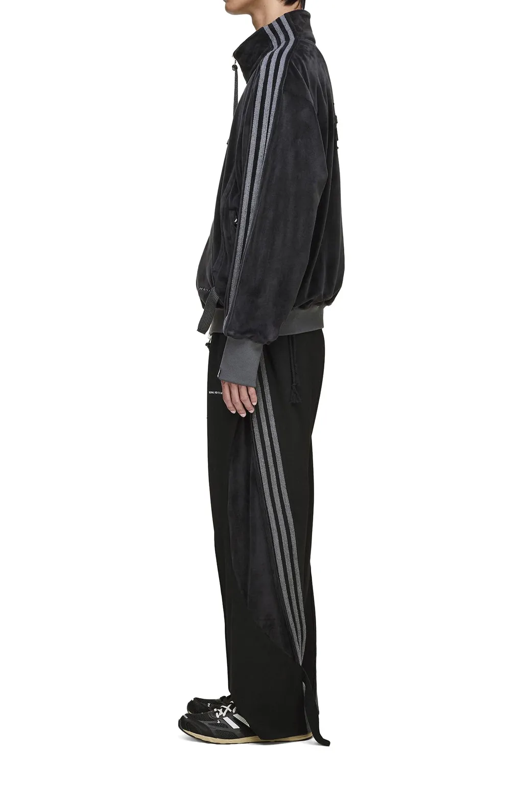 Adi006 Tt / Blk