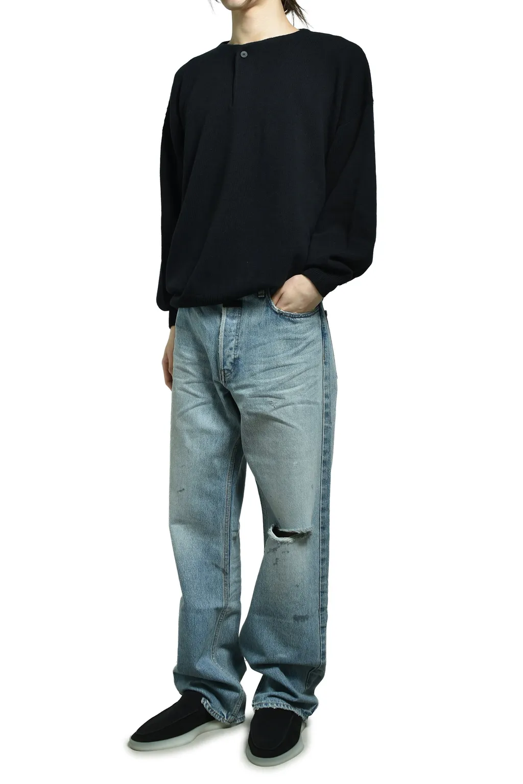 Henley Sweater / Black