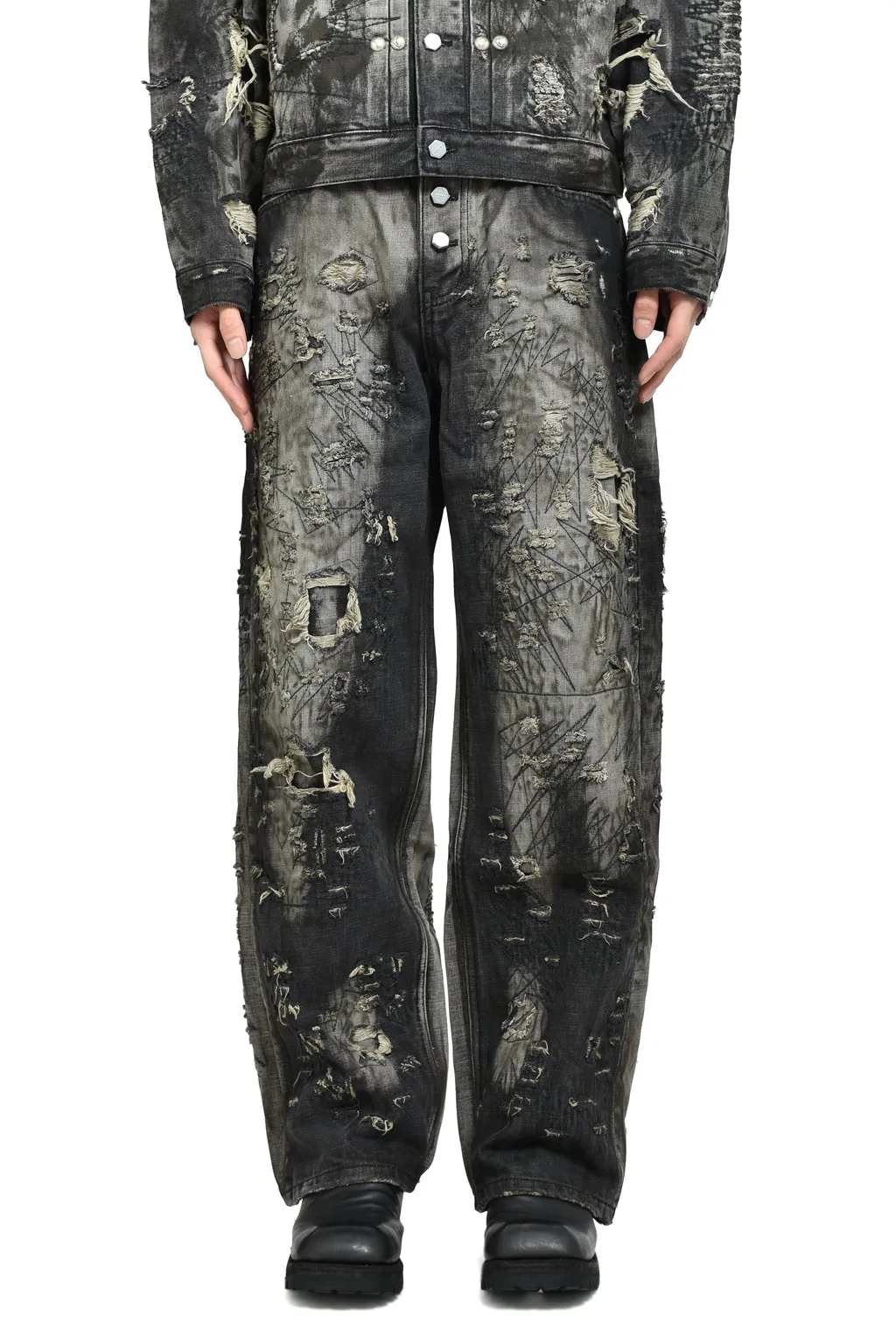 Hard-Washed Damaged Denim Pants / Blk