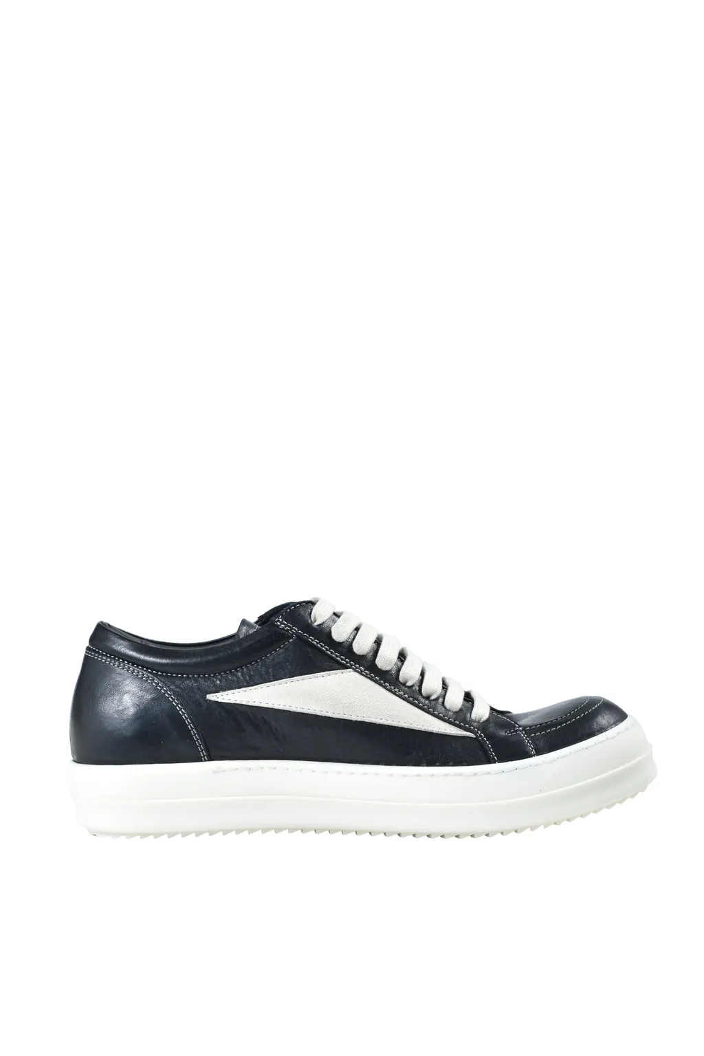 Vintage Sneaks / Black/Milk/Milk