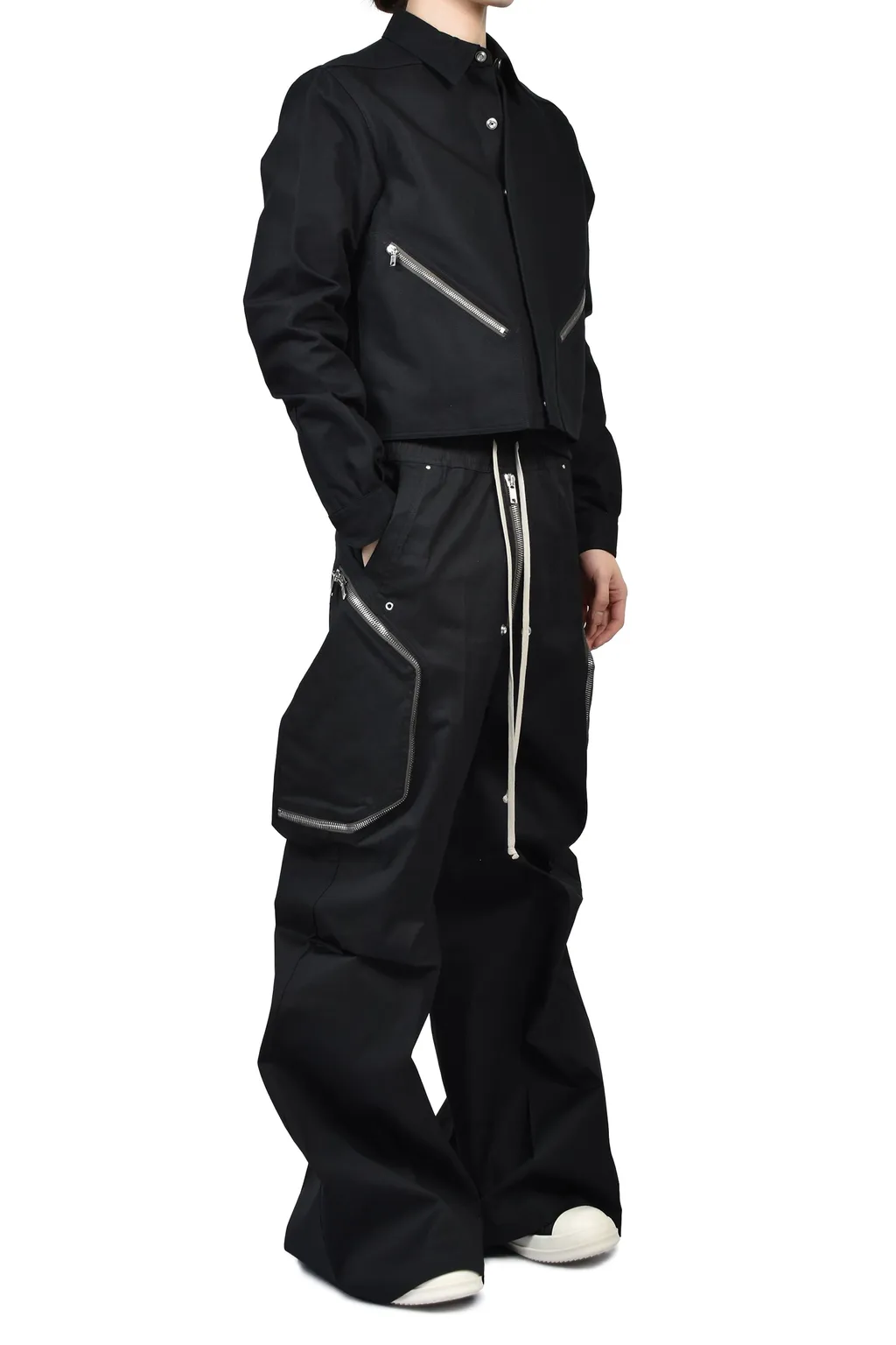 Heizer Belas / Blk