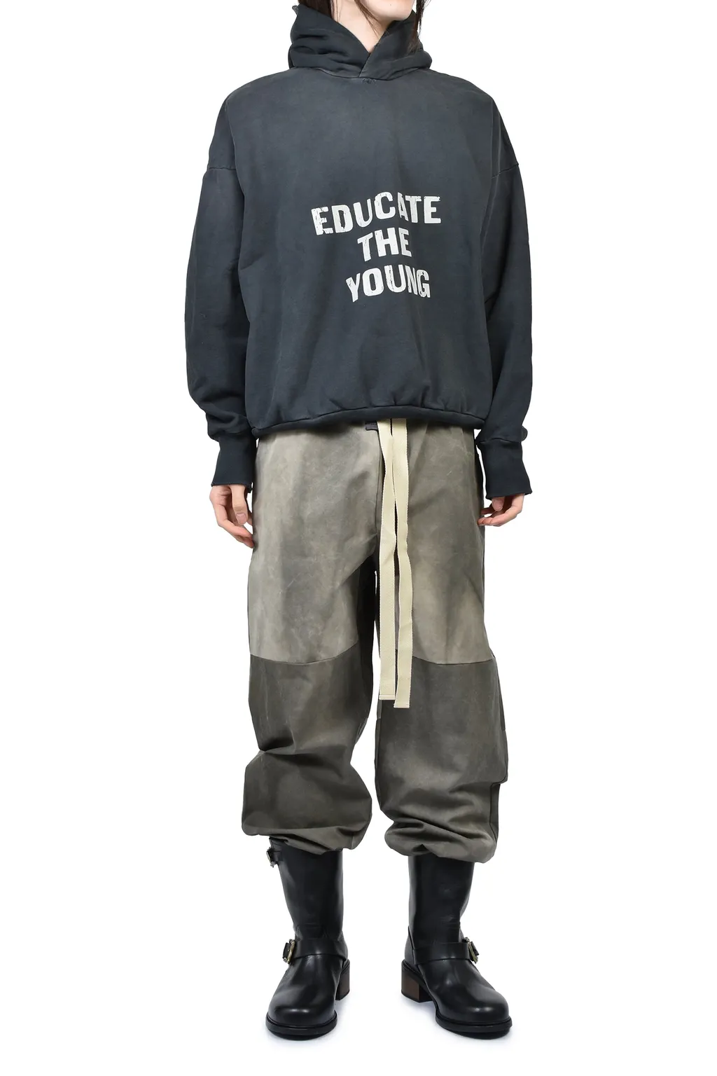 Educate Hoodie / Black