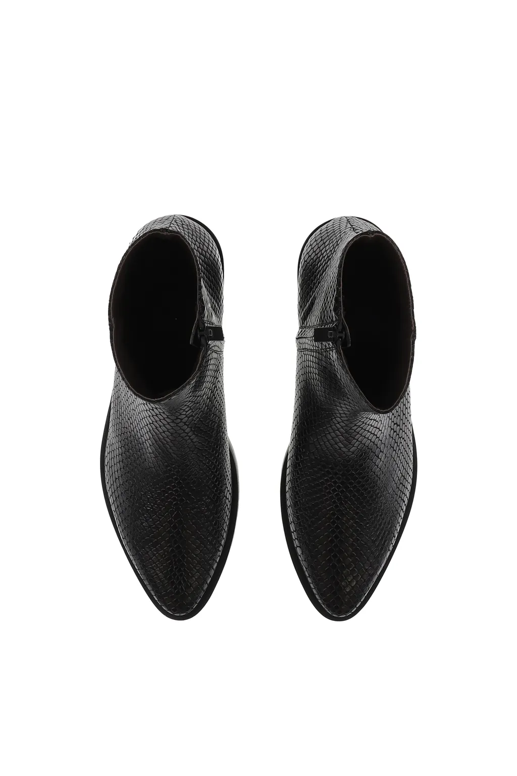 Santa Fe / Deep Black