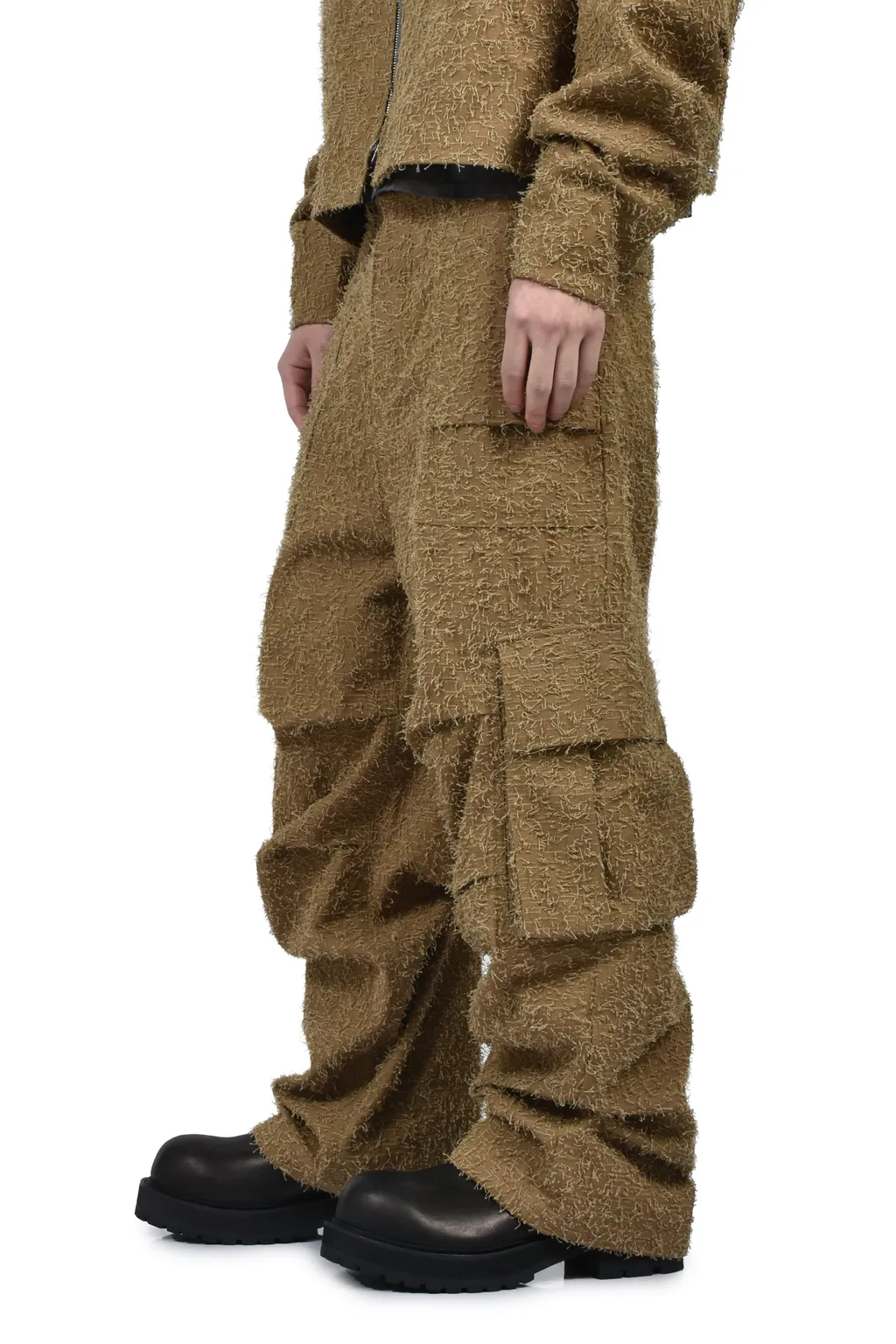 Flyinghair Cargo / Dusty Bei