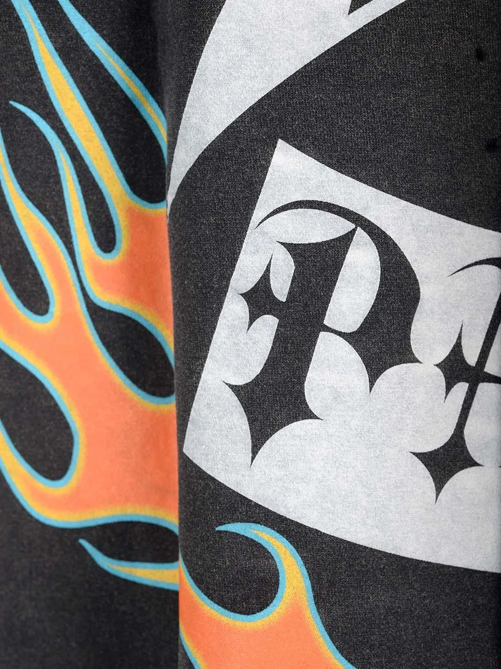 Givenchy	Graphic Printed Crewneck T-Shirt